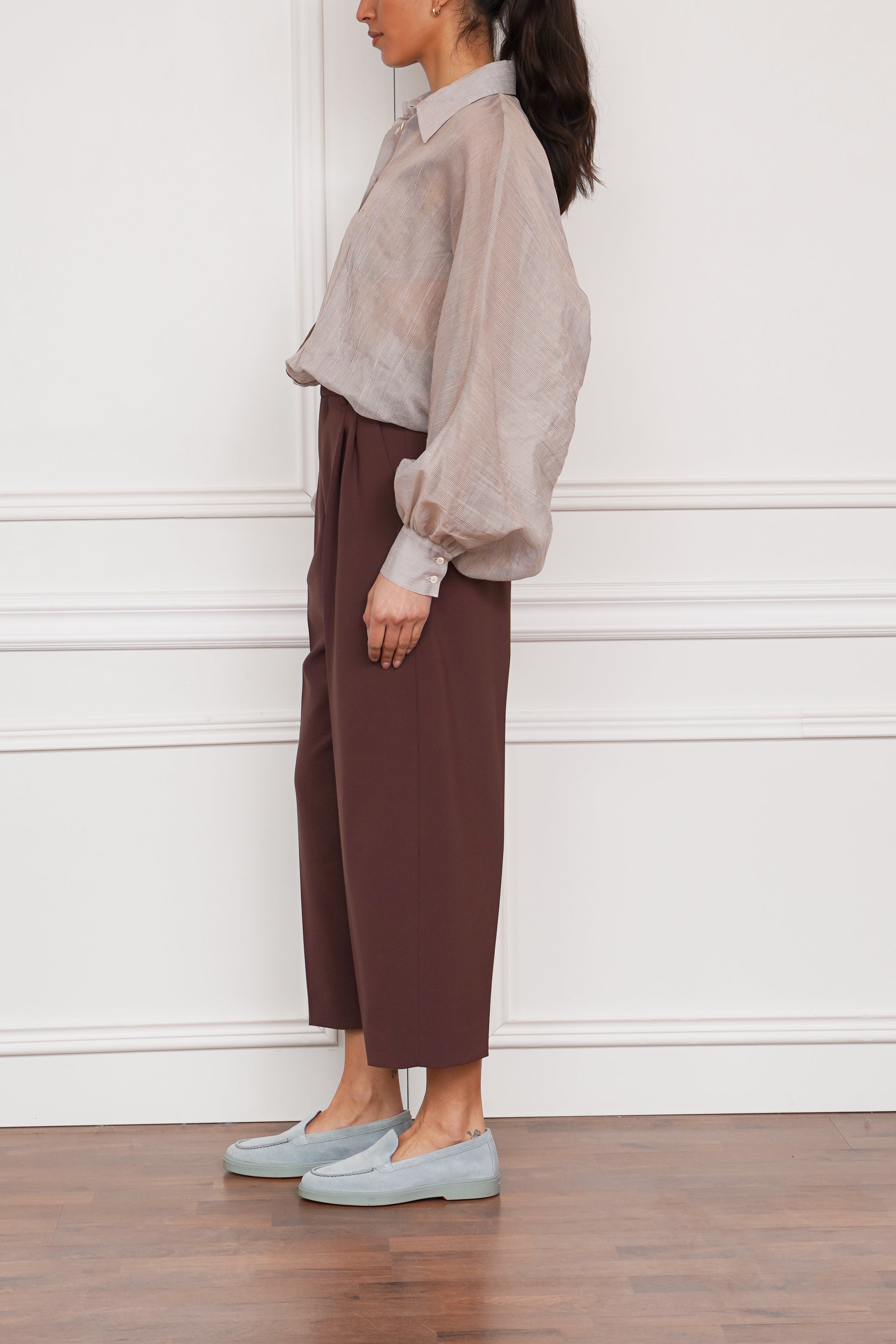 Bluse mit Ballonärmeln in taupe