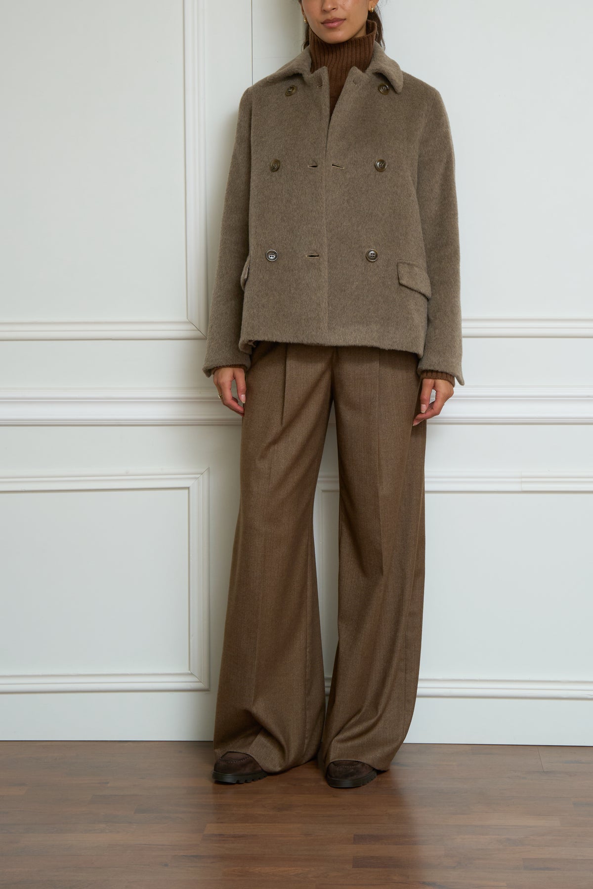 Peacoat in taupe