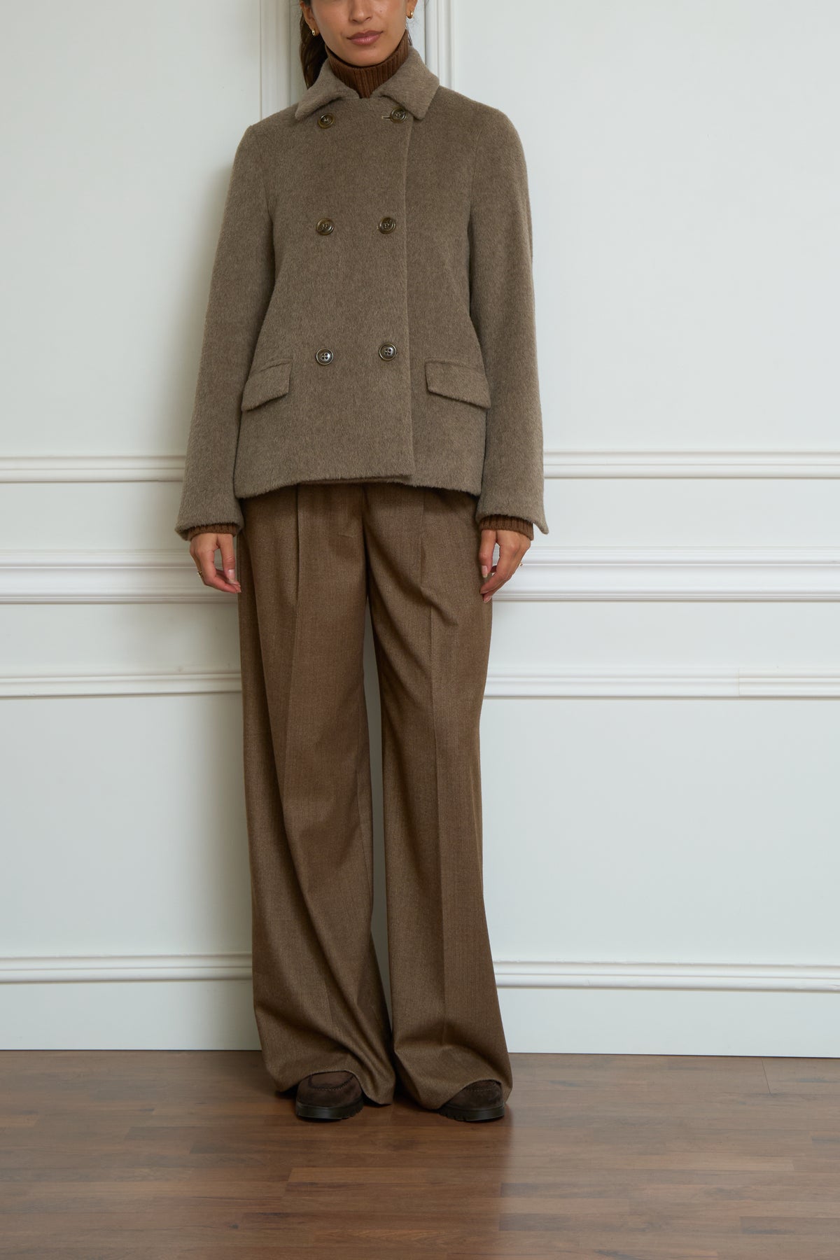 Peacoat in taupe