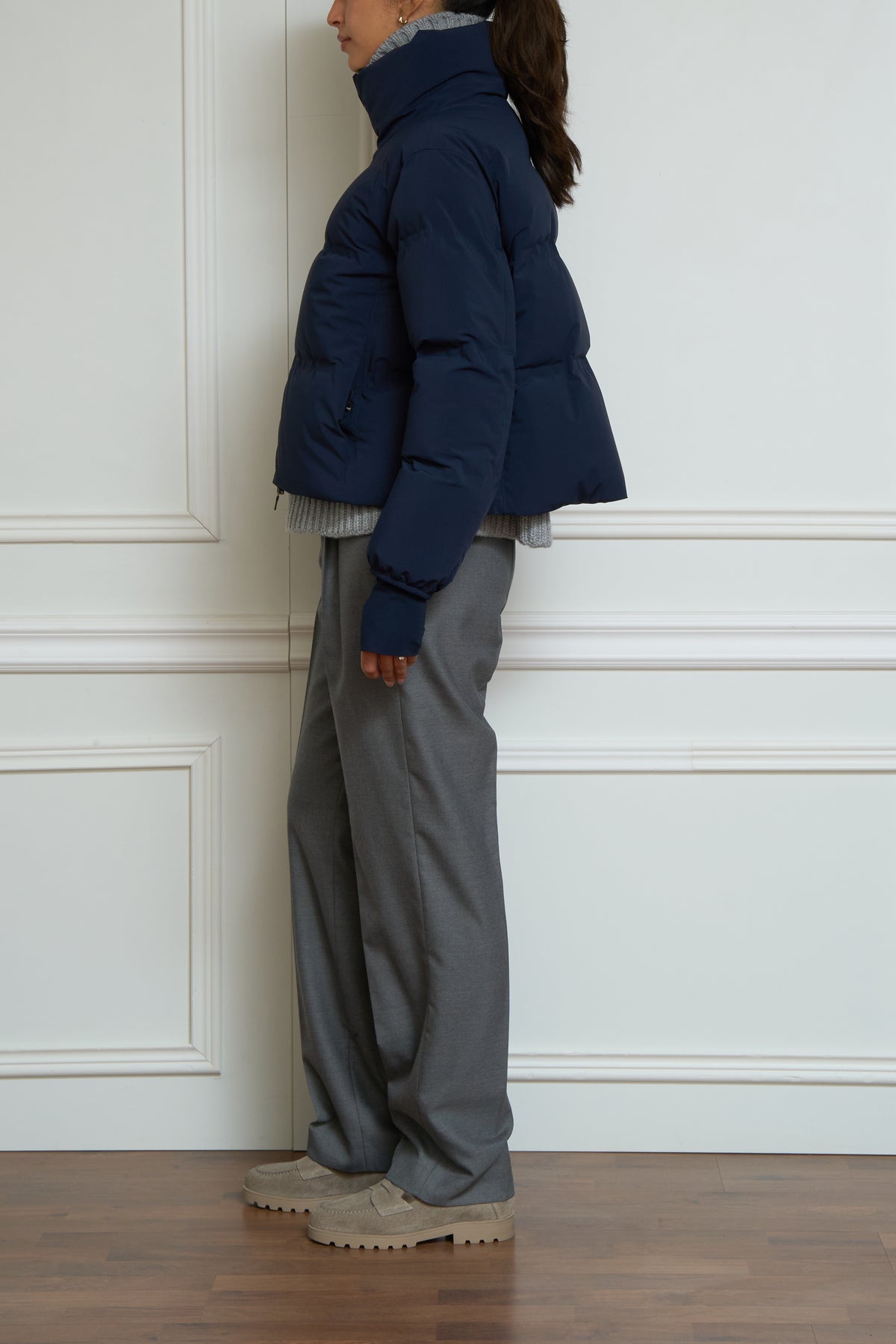 Kurze Daunenjacke in blau