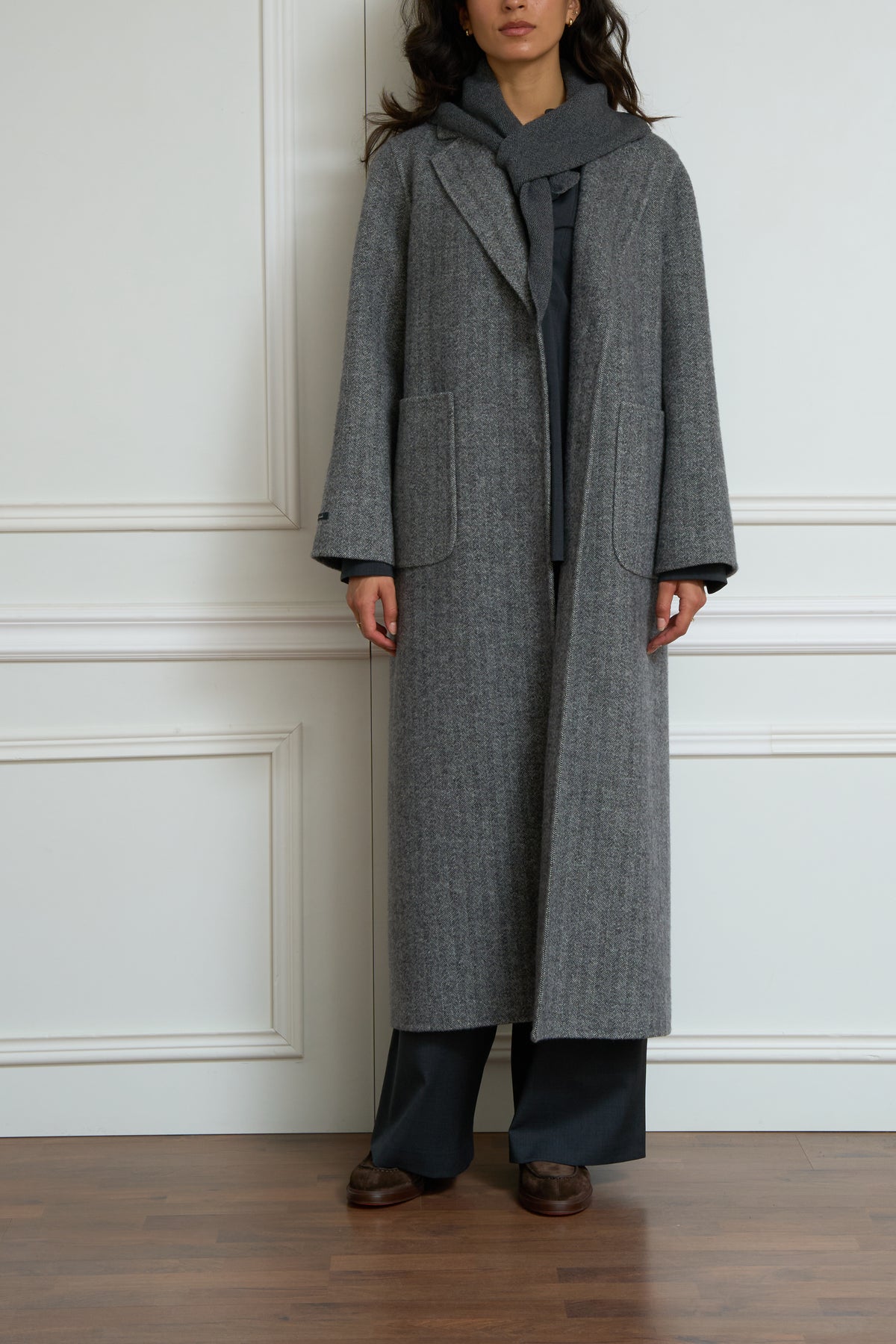 Long herringbone coat in grey