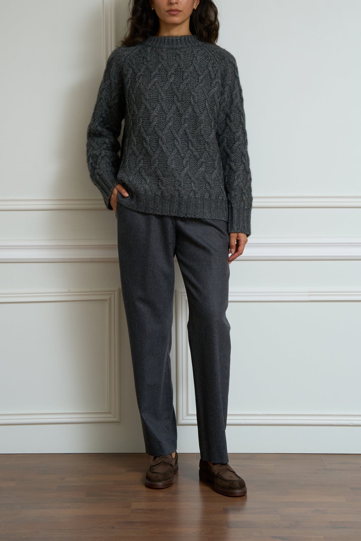 Zopfpullover in grau