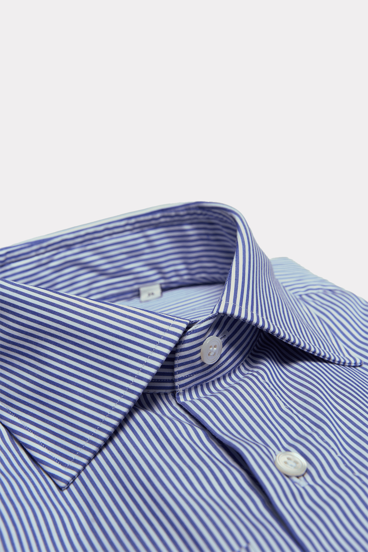Hemd in blau weiß gestreift
