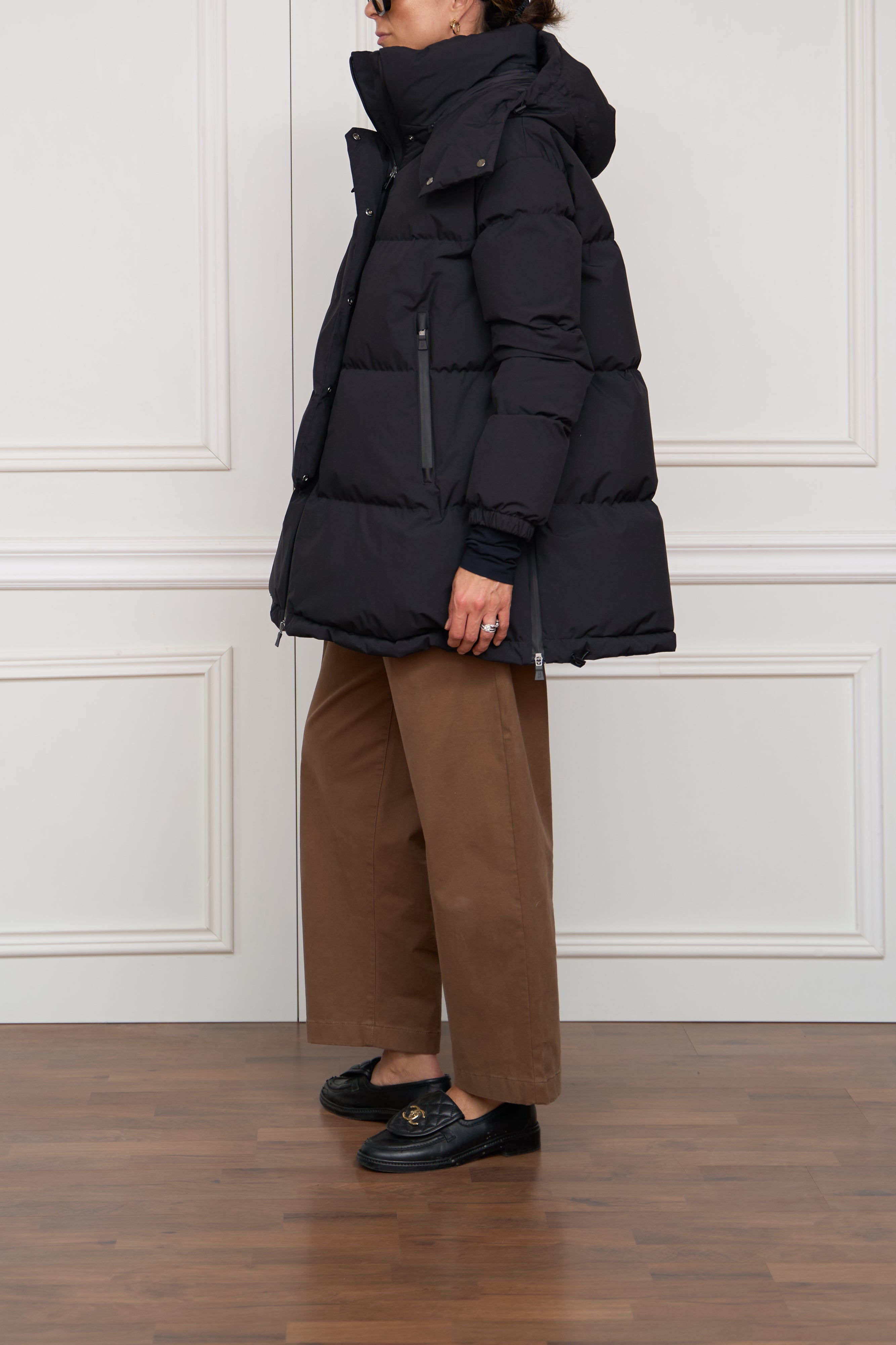 Short down jacket in blue/white