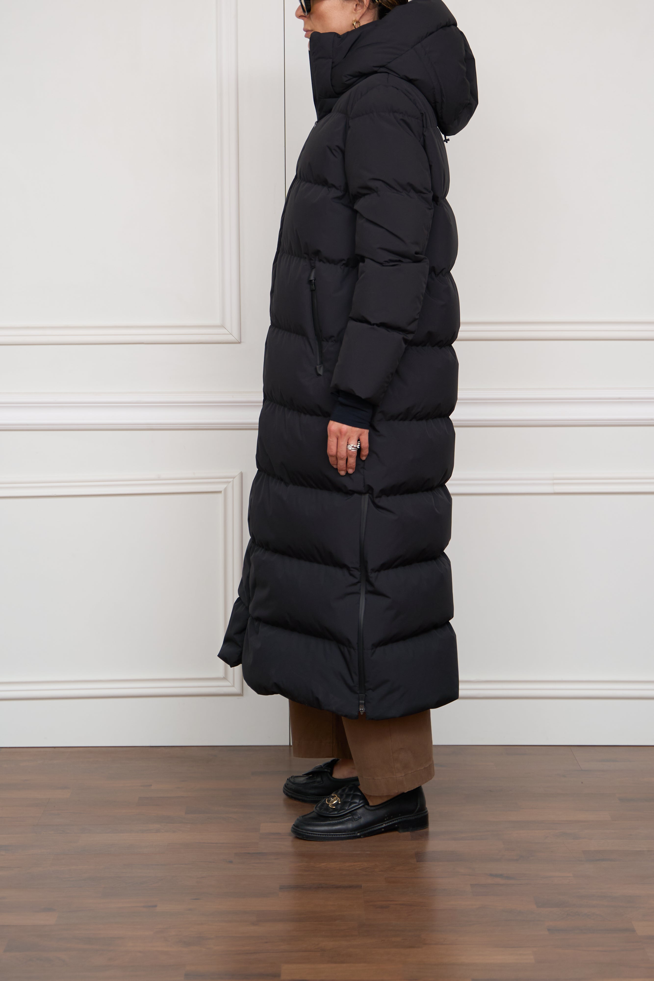 Short down jacket in blue/white