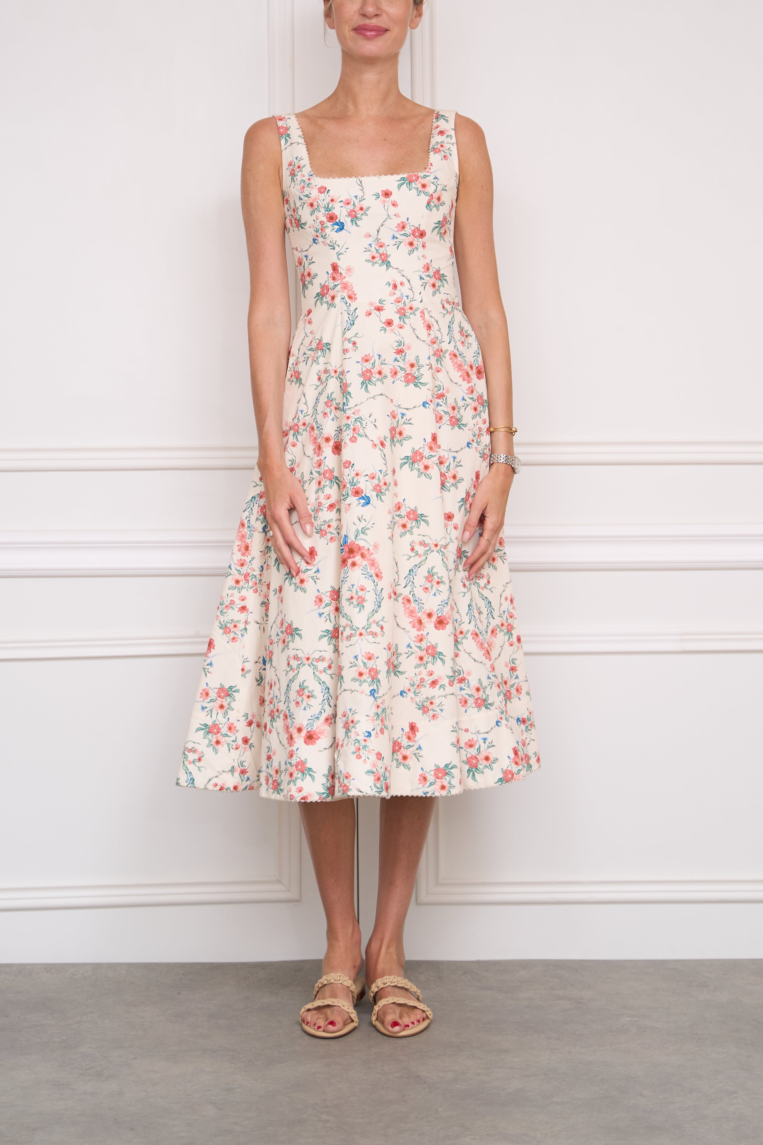 Gemustertes Kleid in beige