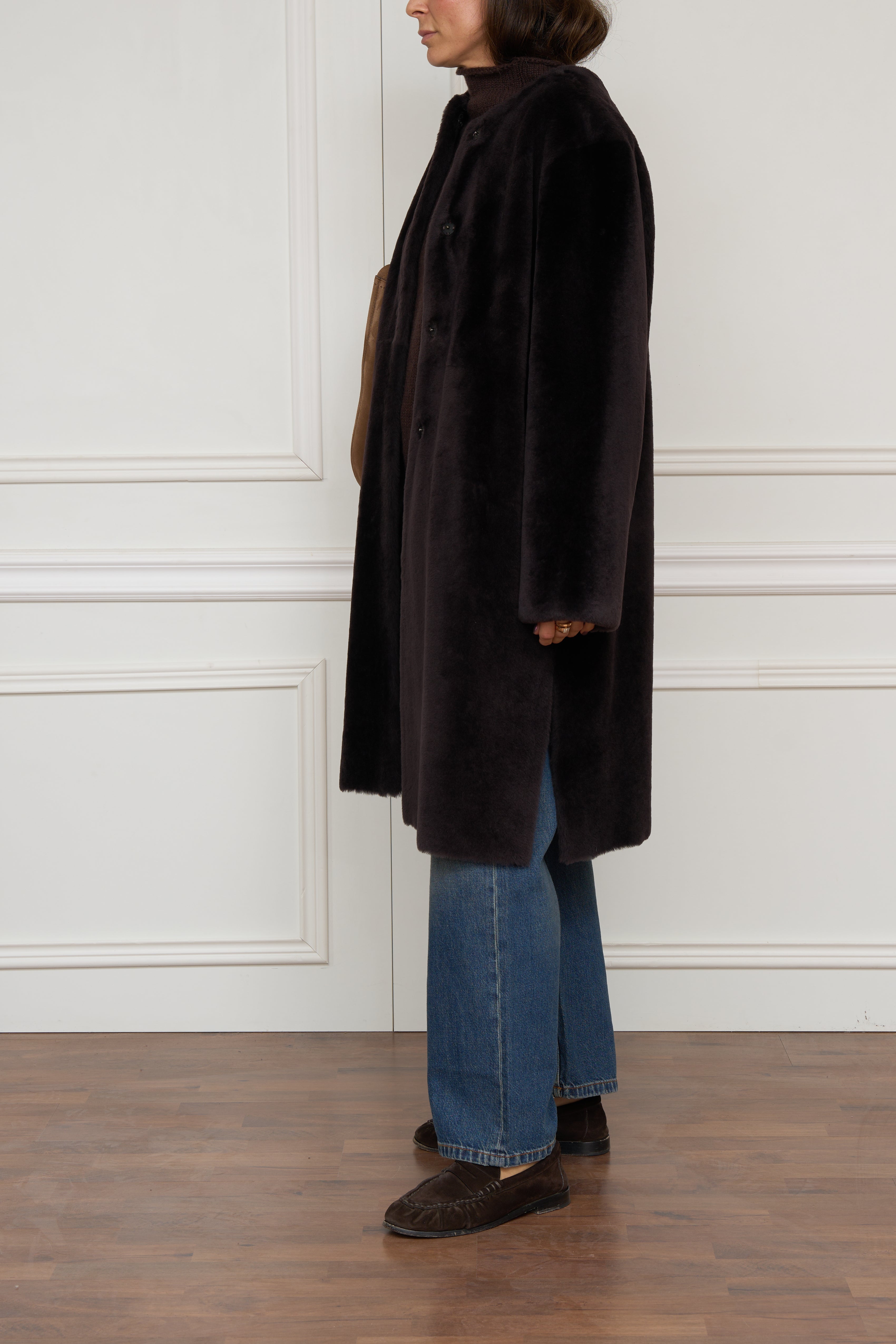 Wendemantel aus Lammfell und Leder in braun