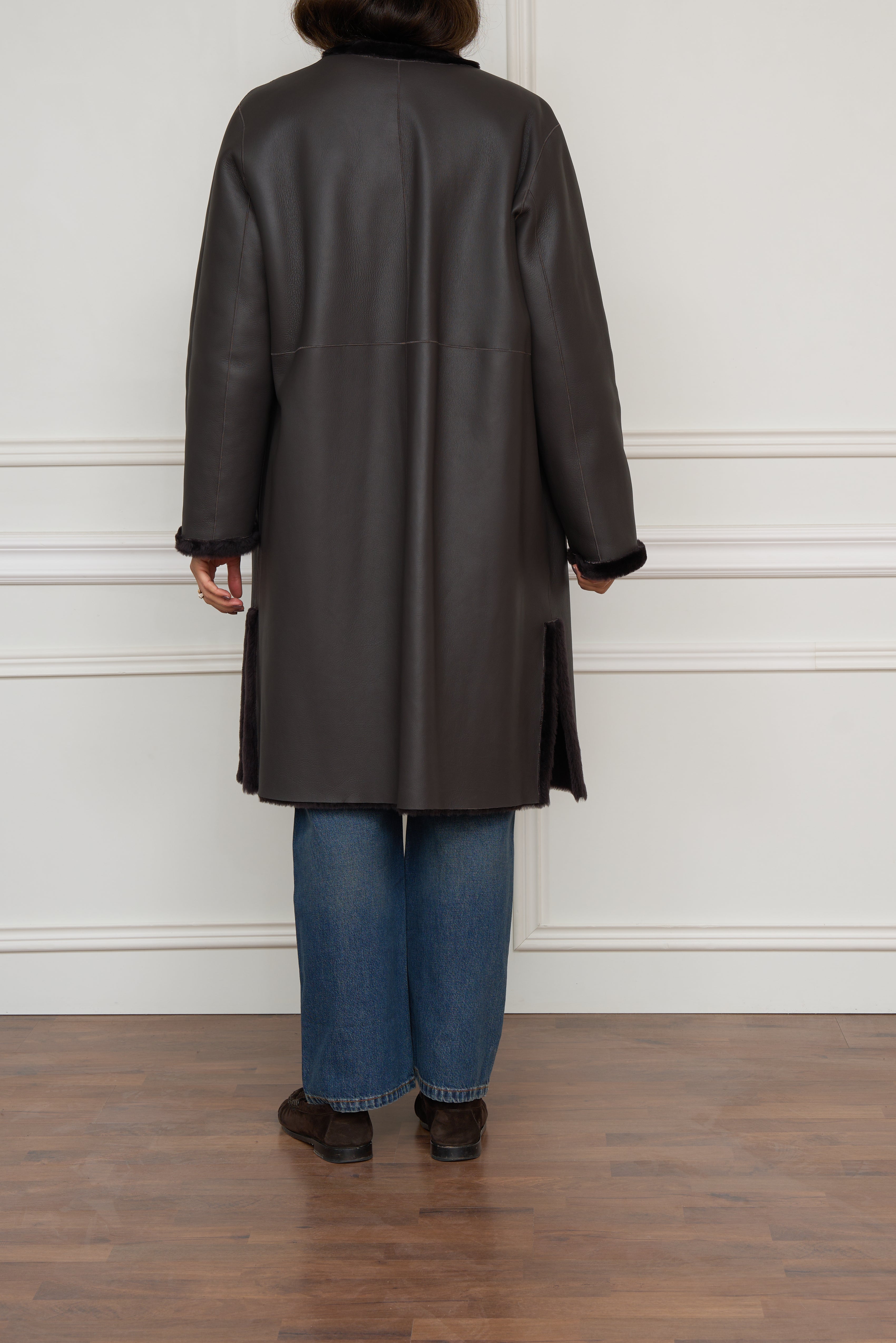 Wendemantel aus Lammfell und Leder in braun