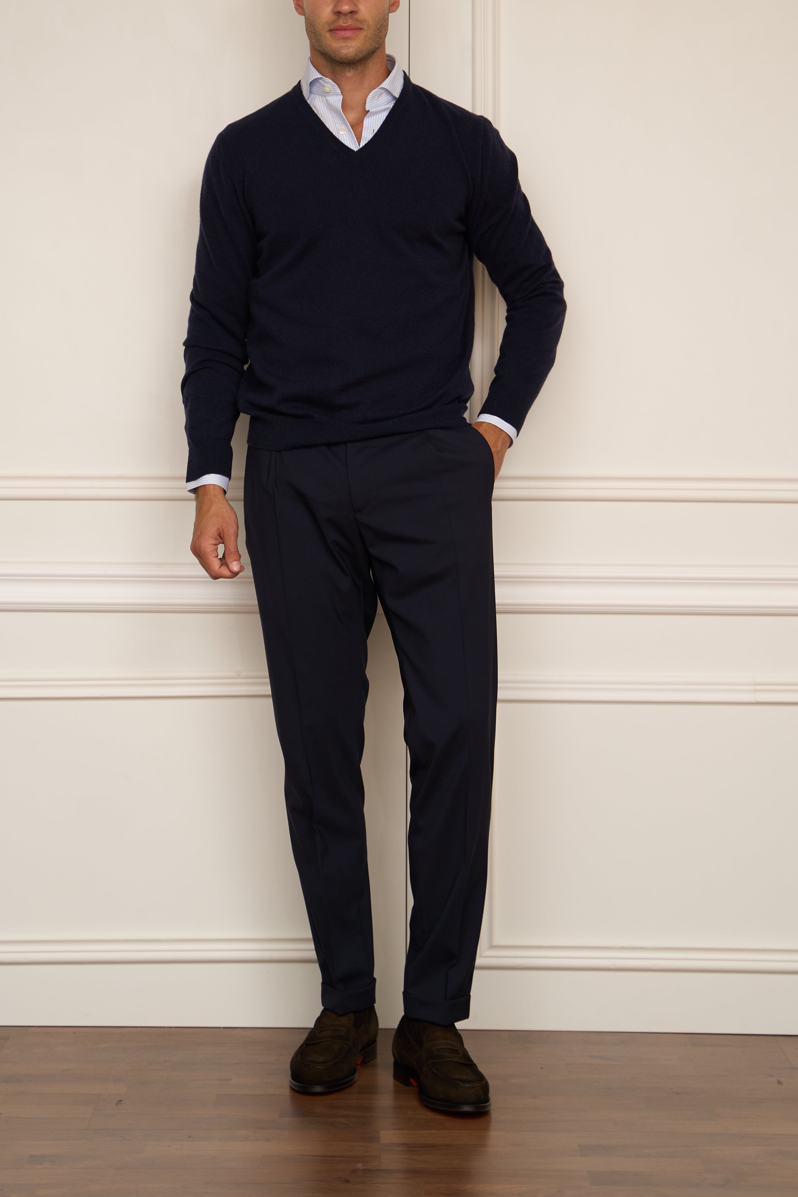 V-Pullover in navy