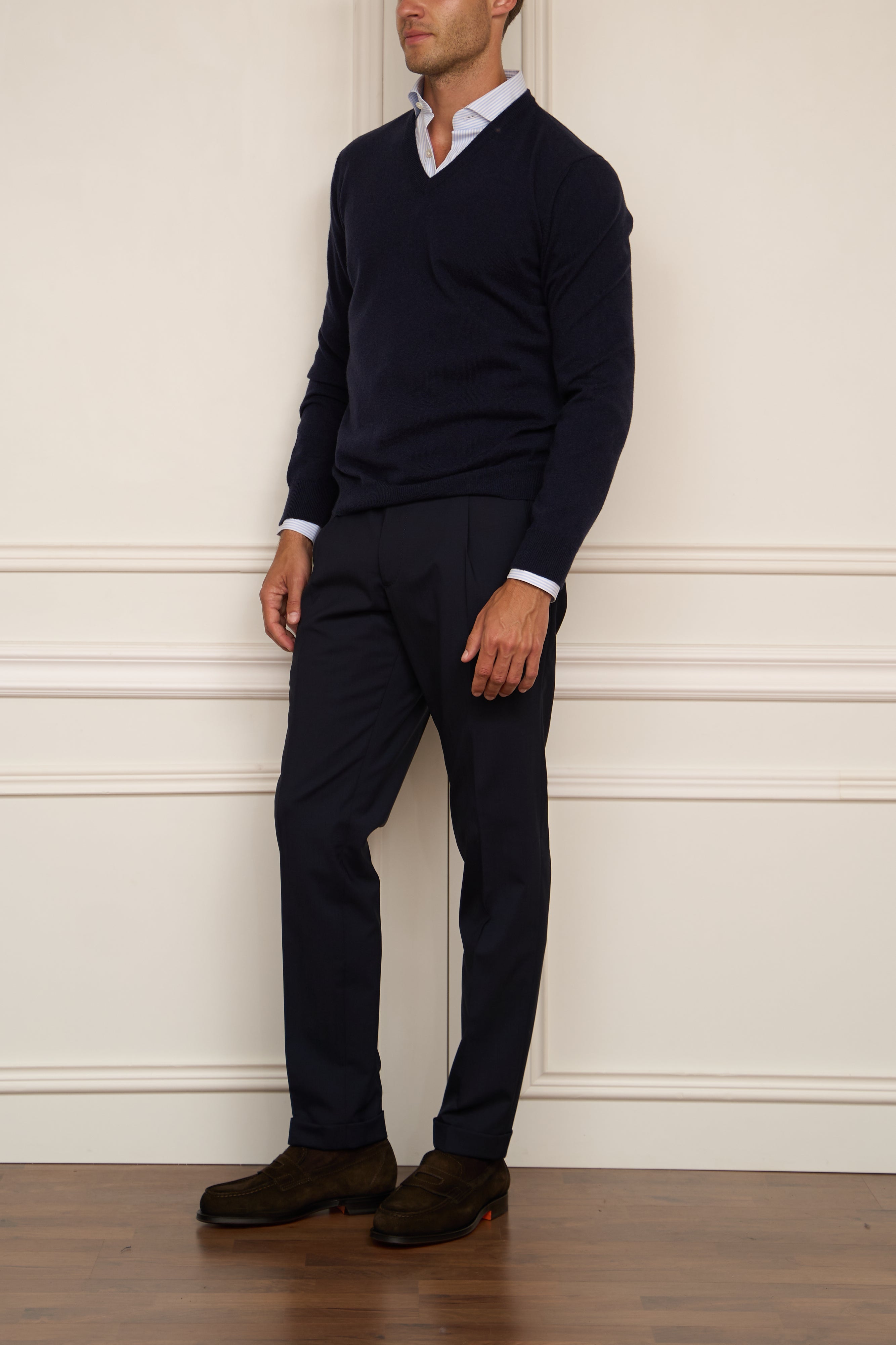 V-Pullover in navy