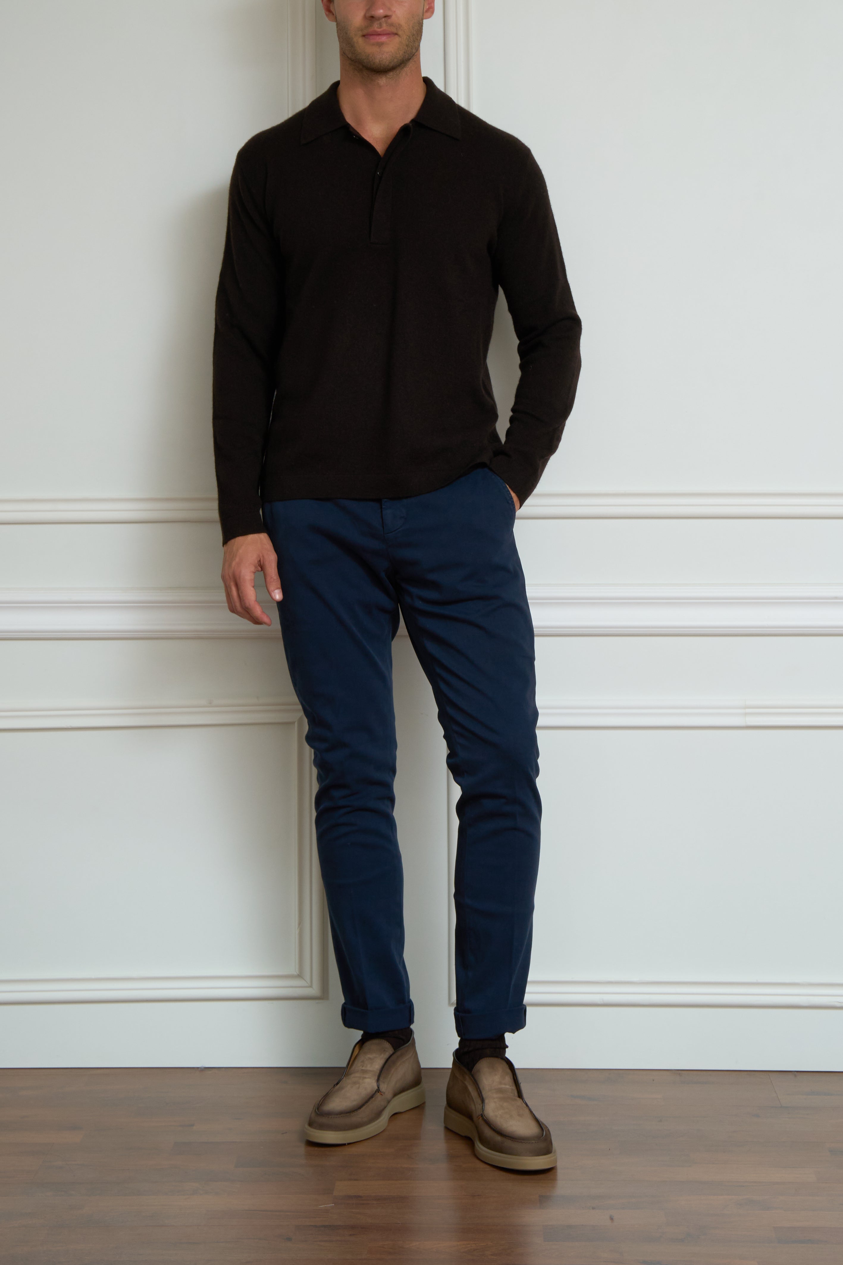 Knitted polo shirt in brown