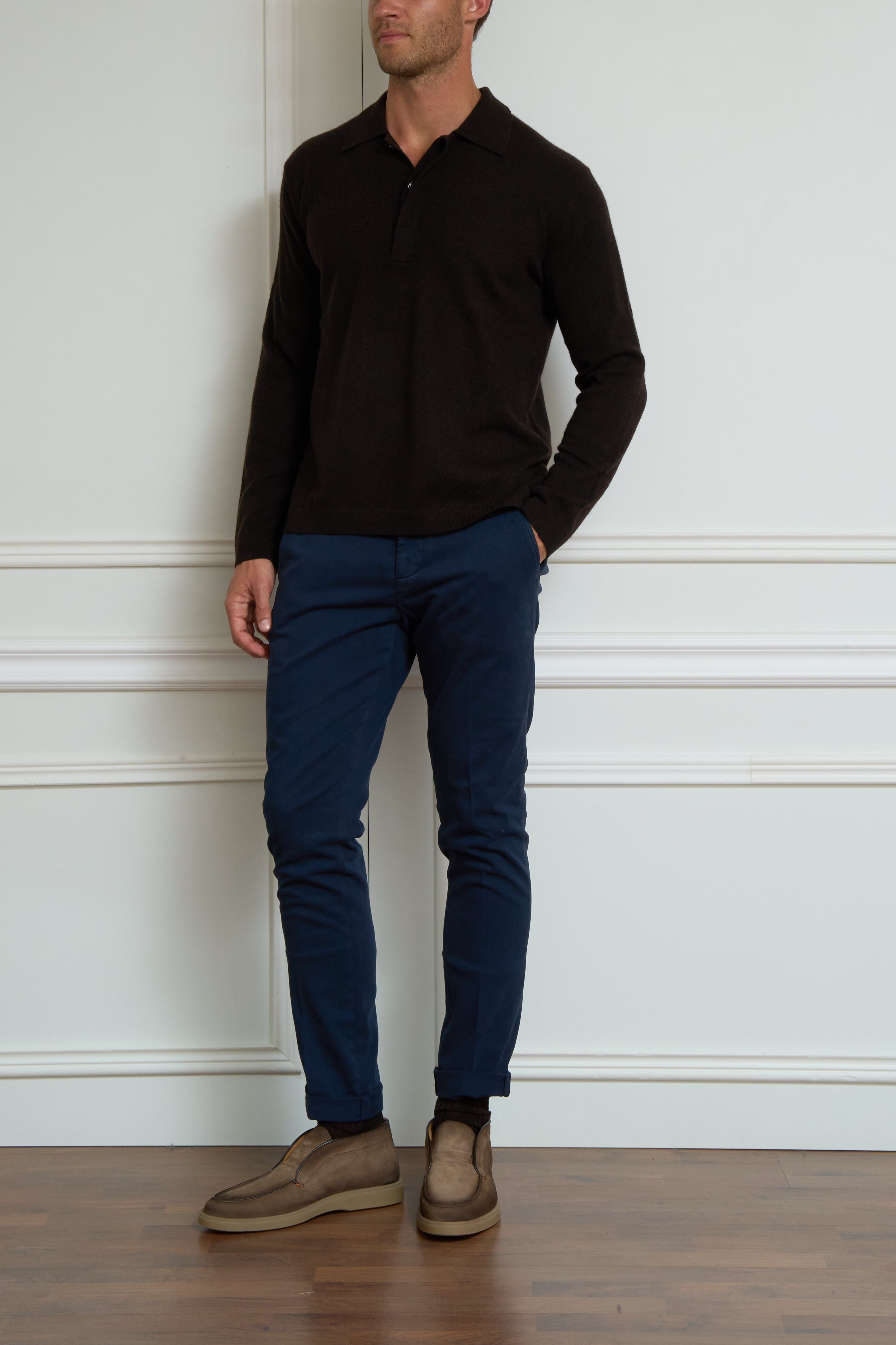 Knitted polo shirt in brown