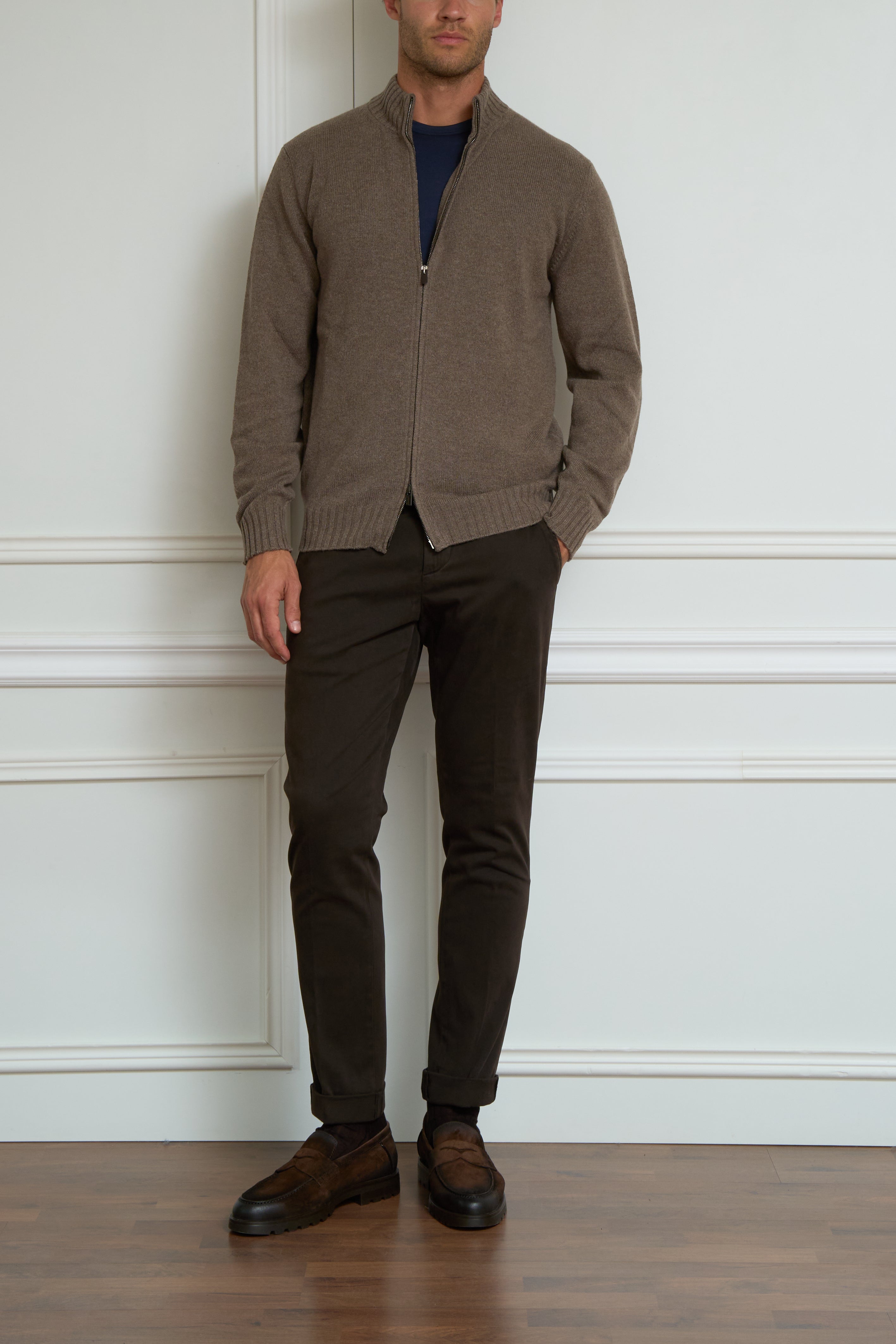 Strickjacke in taupe