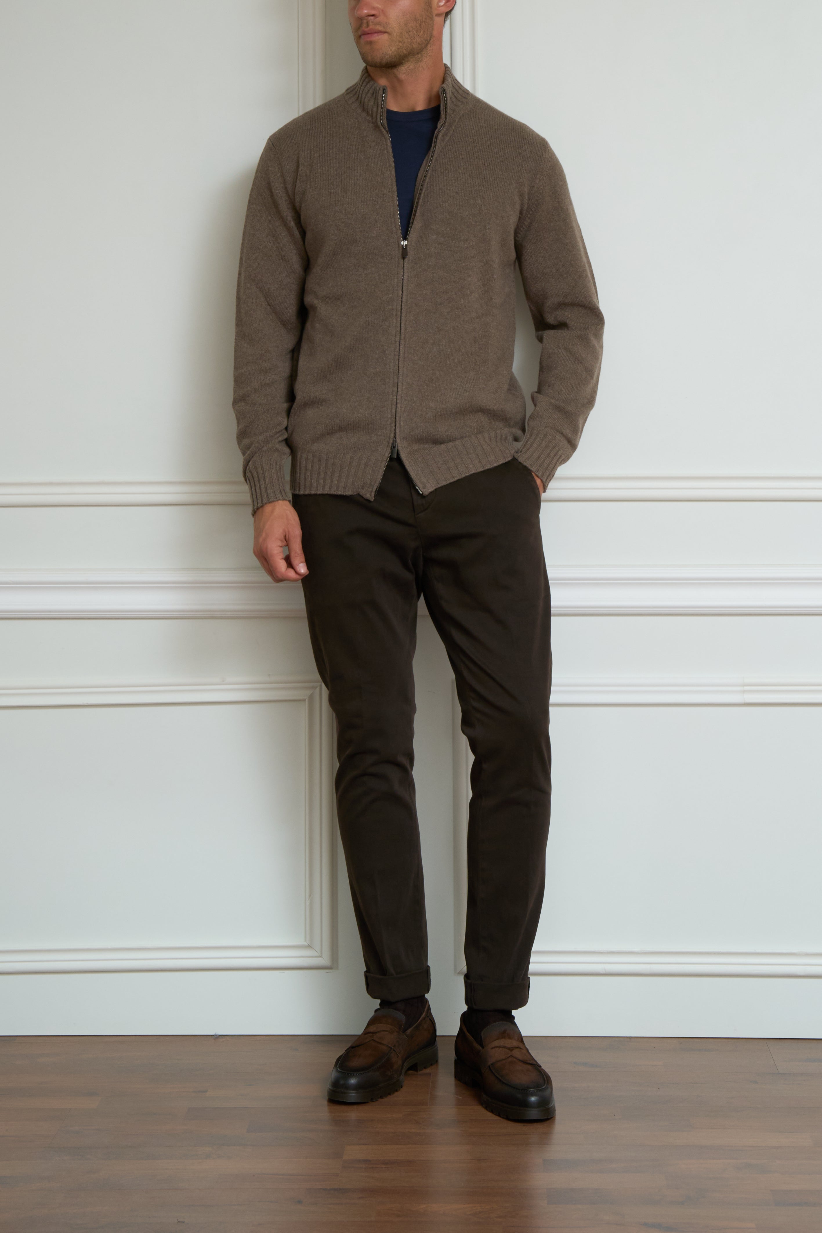 Strickjacke in taupe
