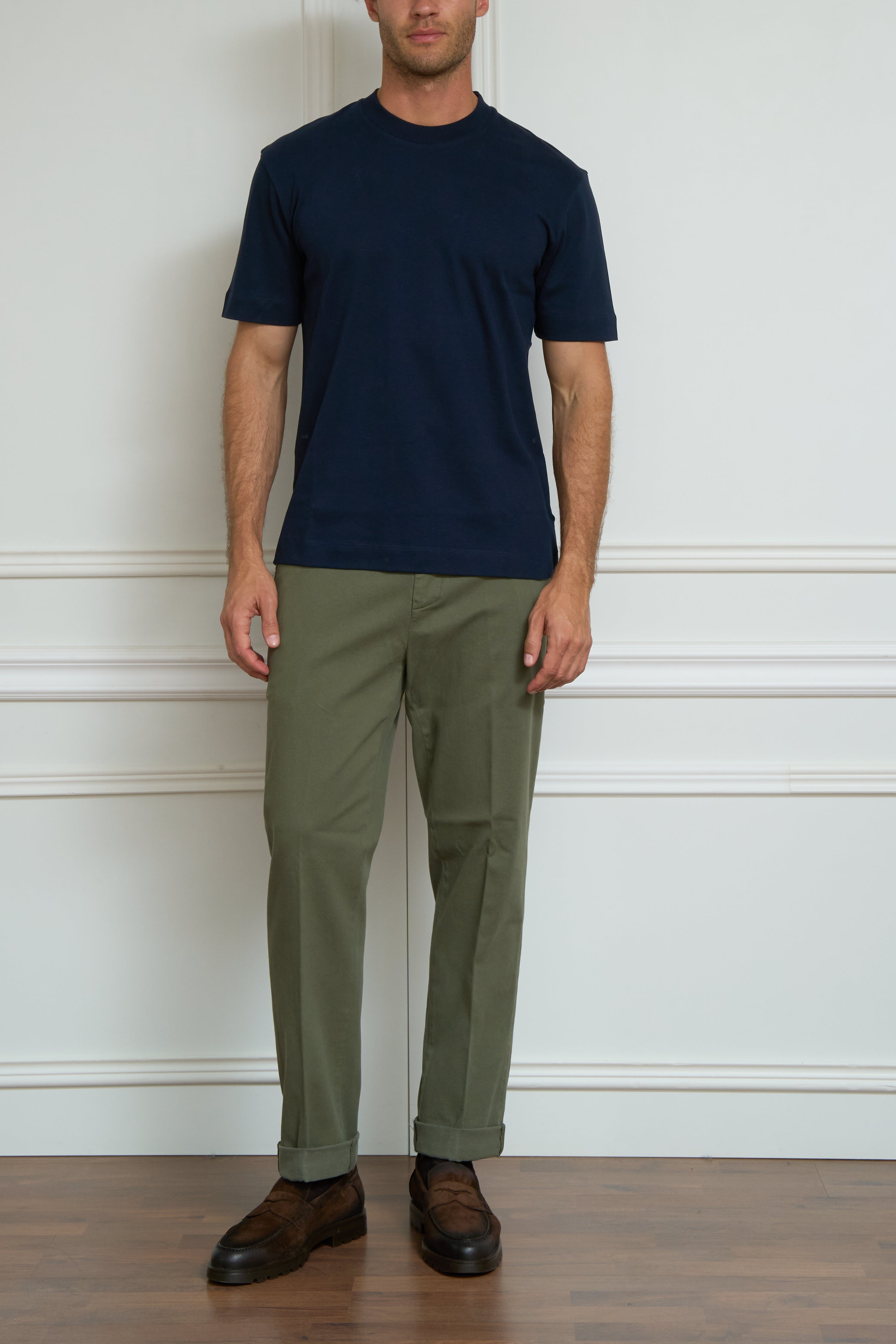 T-shirt in navy