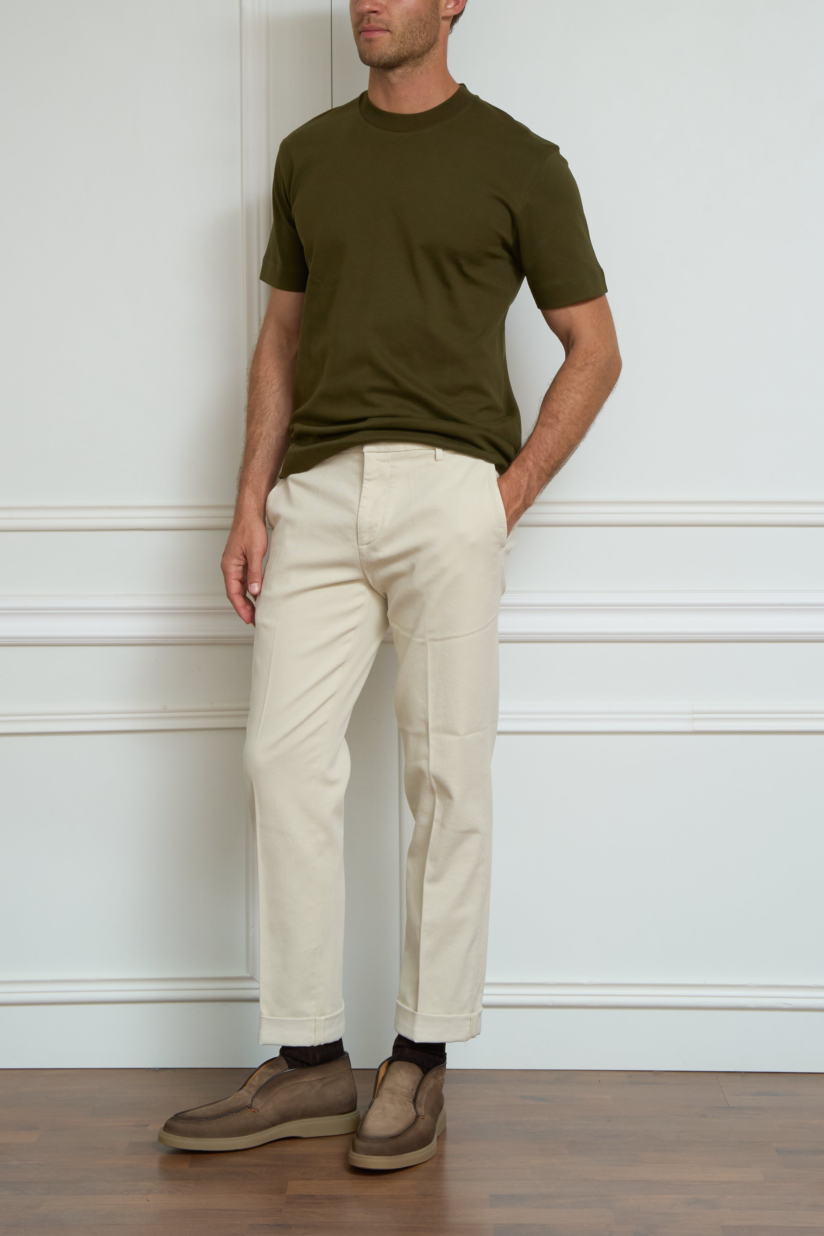 Chino in creme