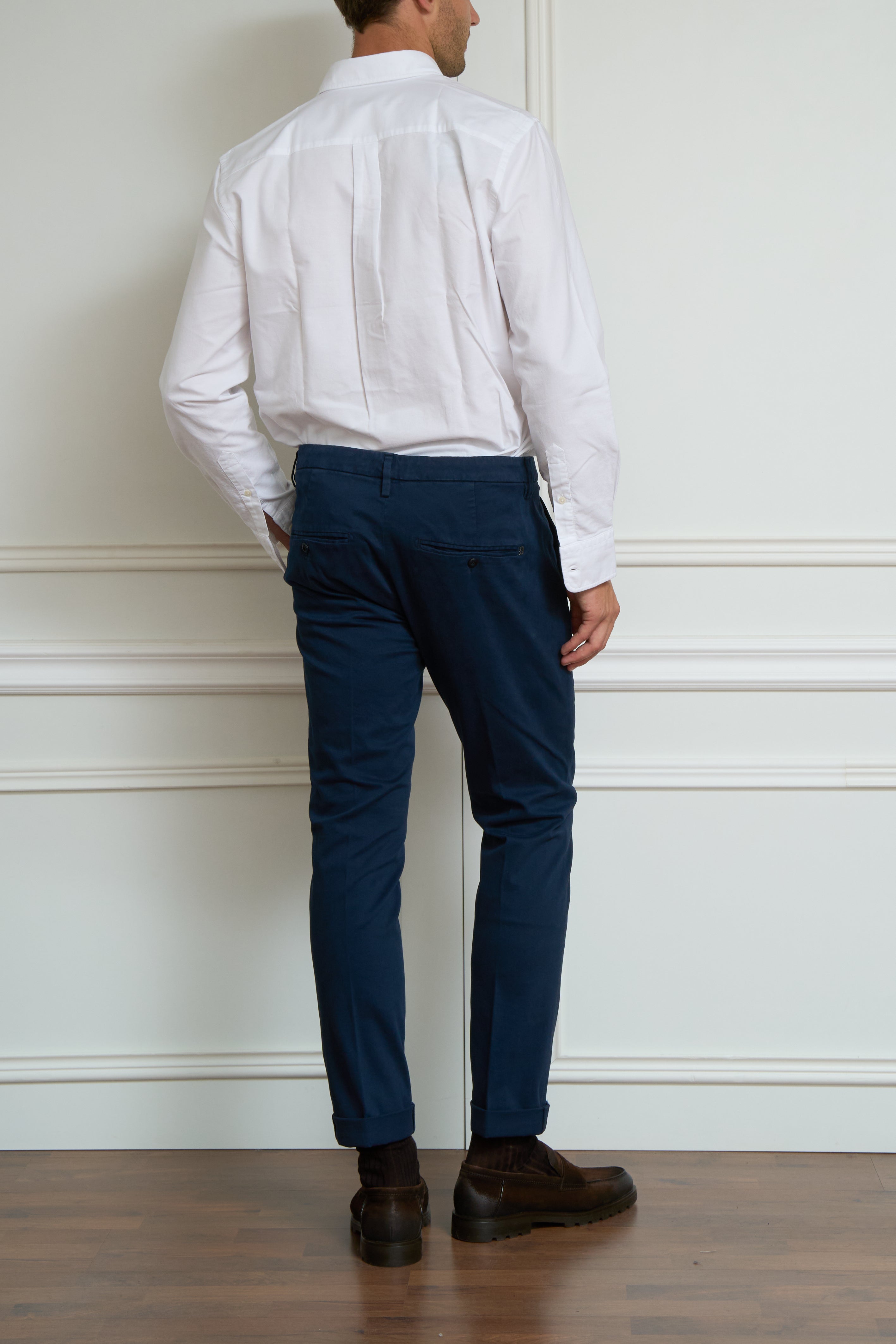 Chino in blau