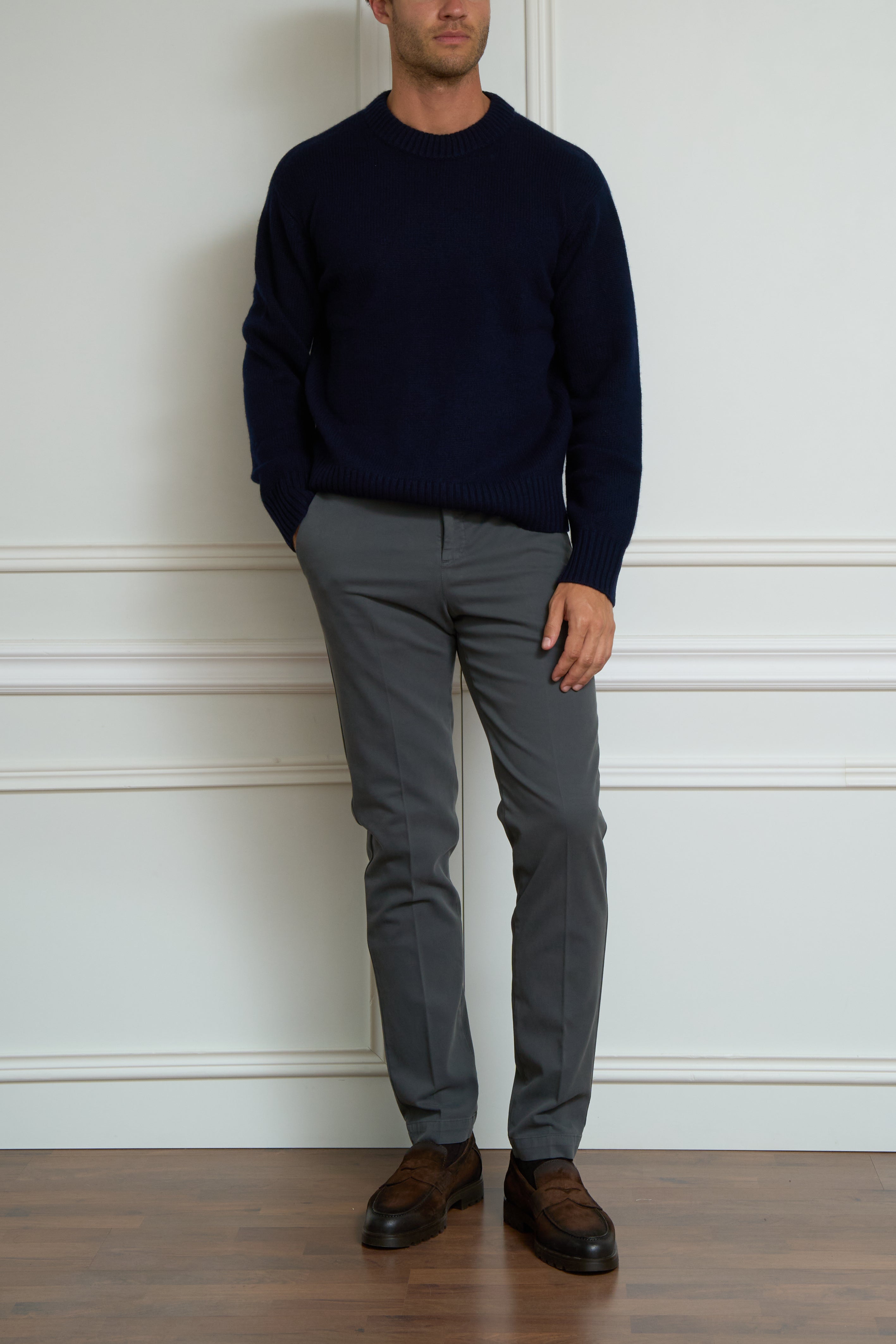 Grober Pullover in marine