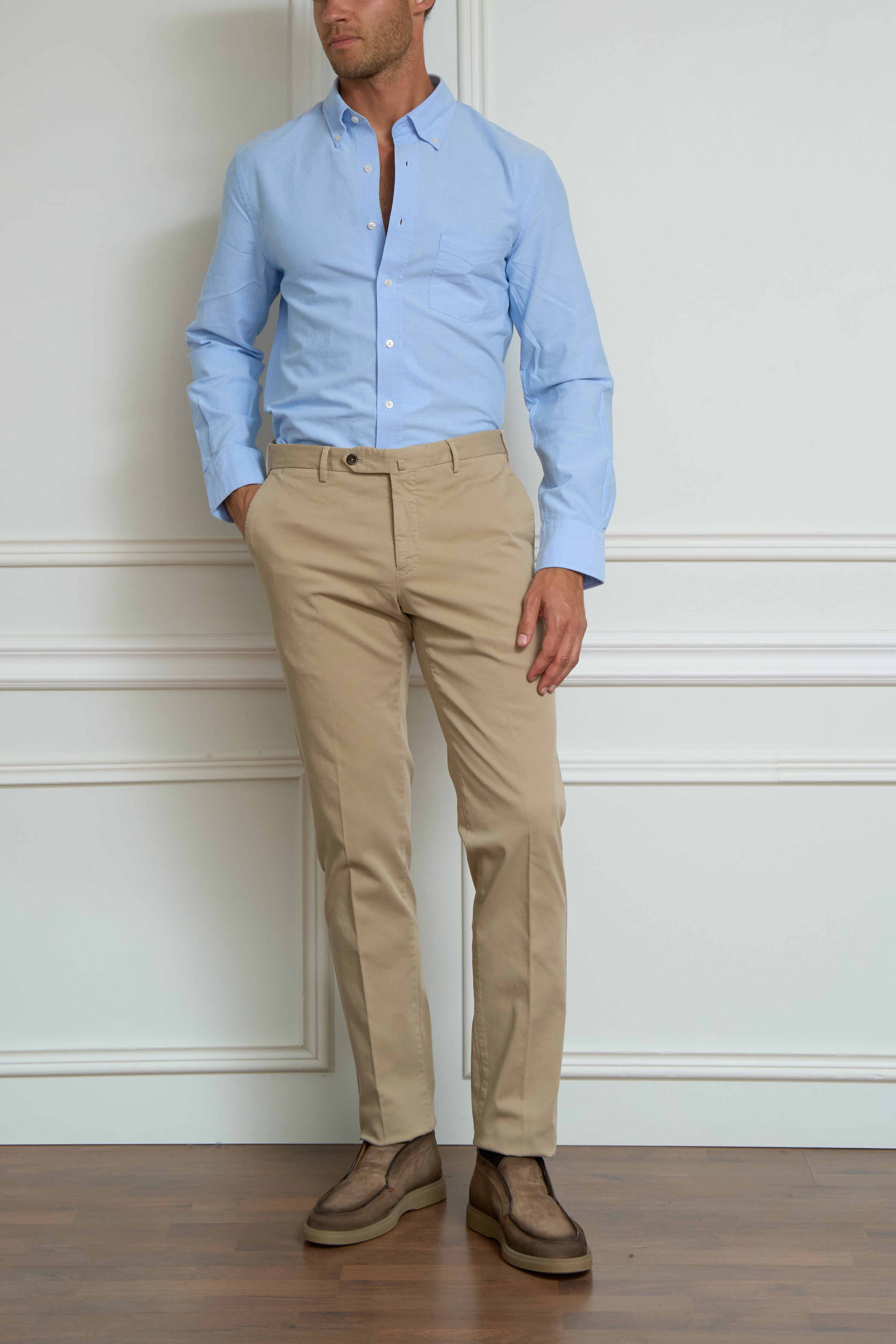 Hose in beige