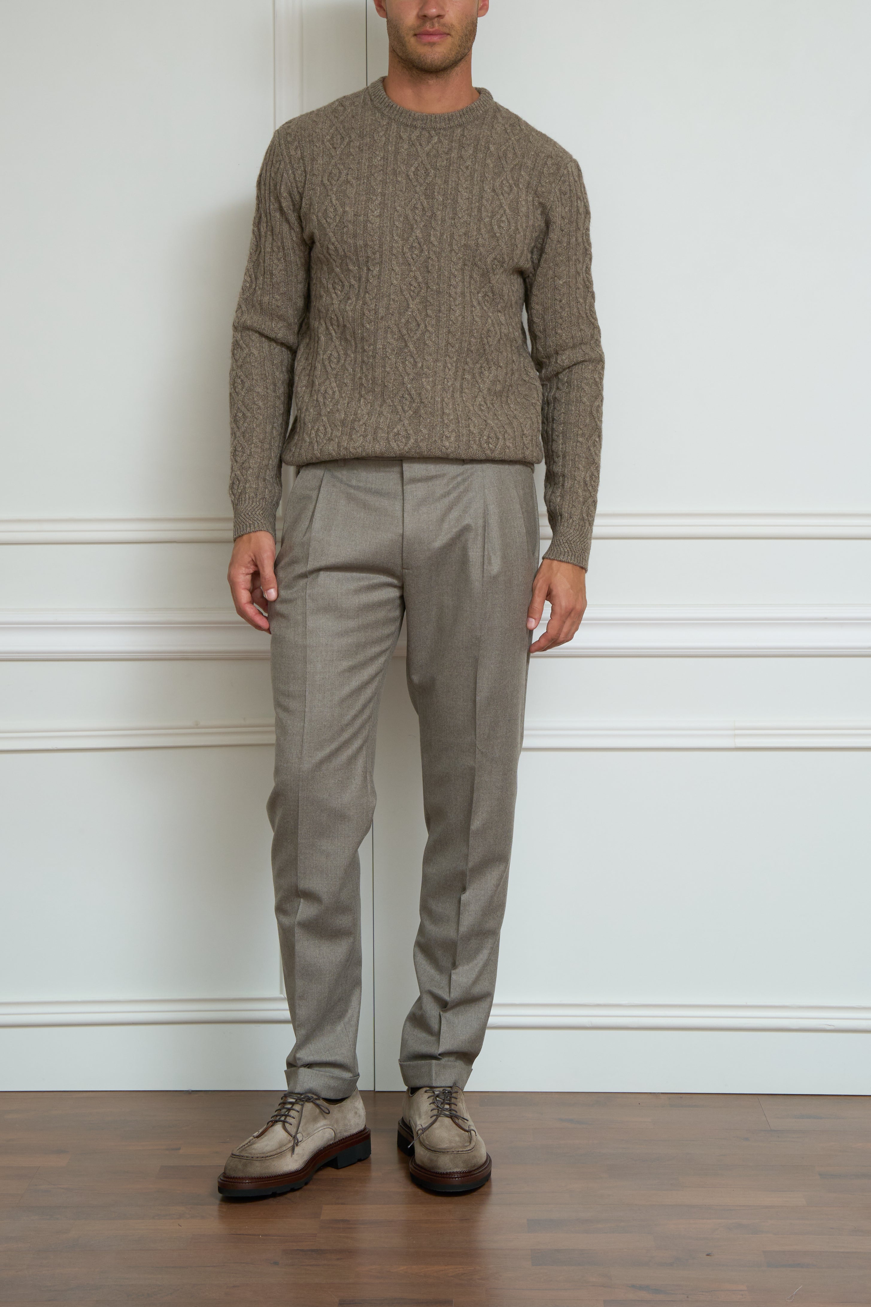 Bundfaltenhose in taupe