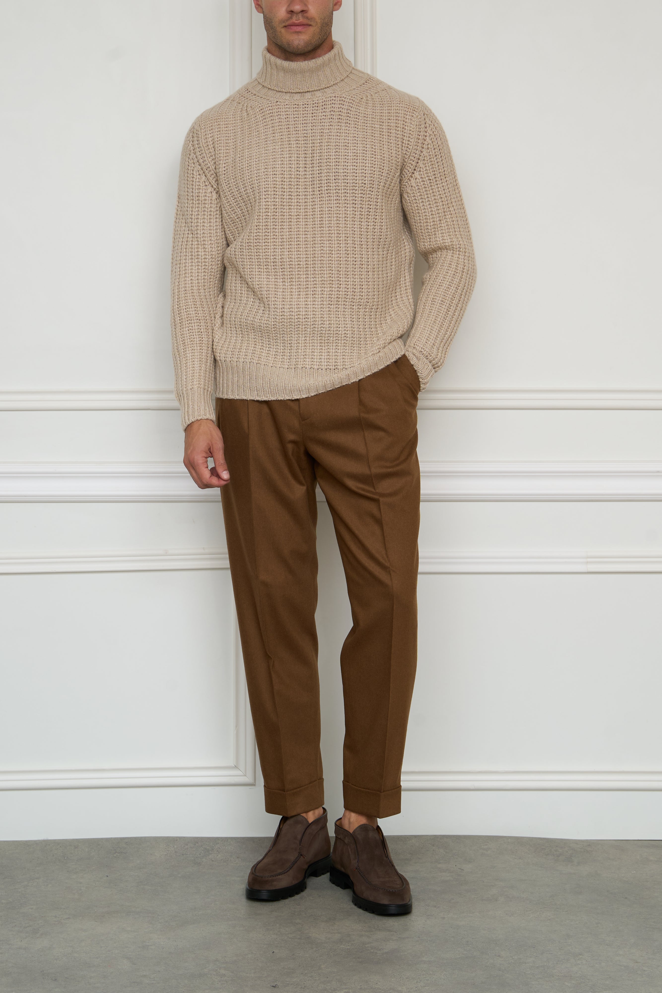 Grober Strickrolli in beige
