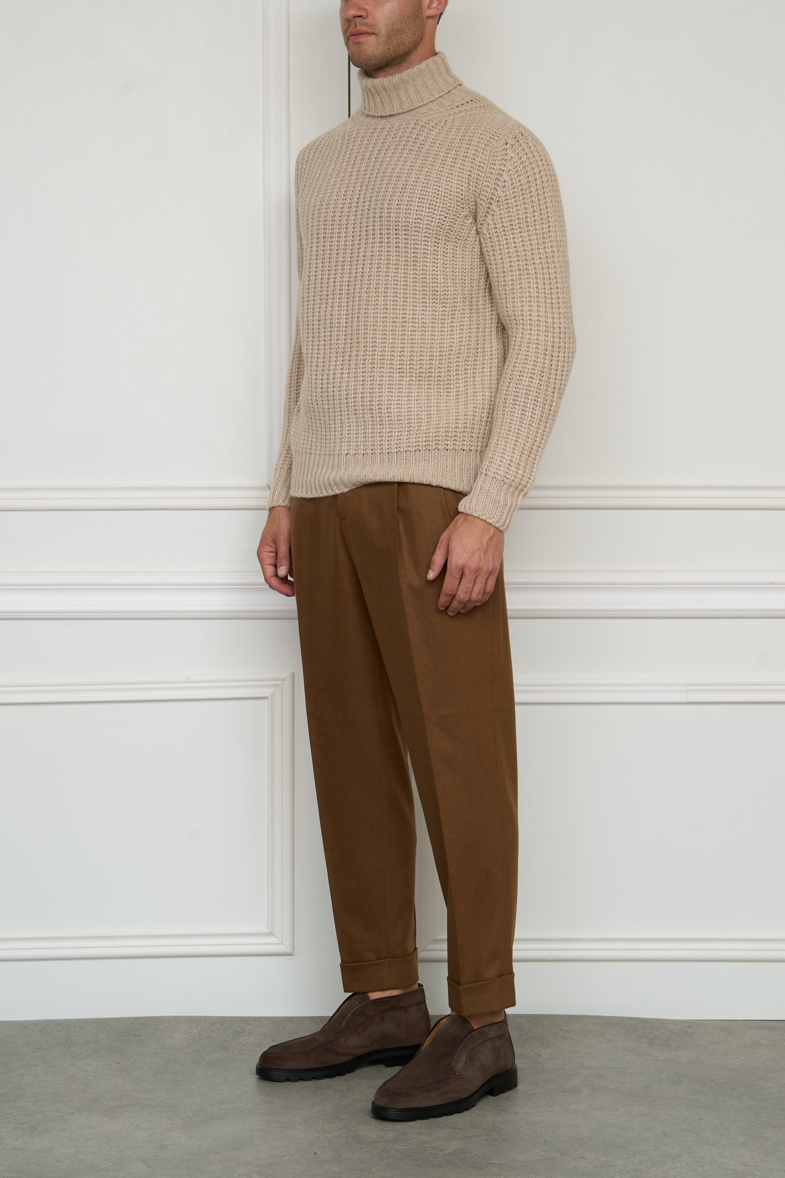 Grober Strickrolli in beige