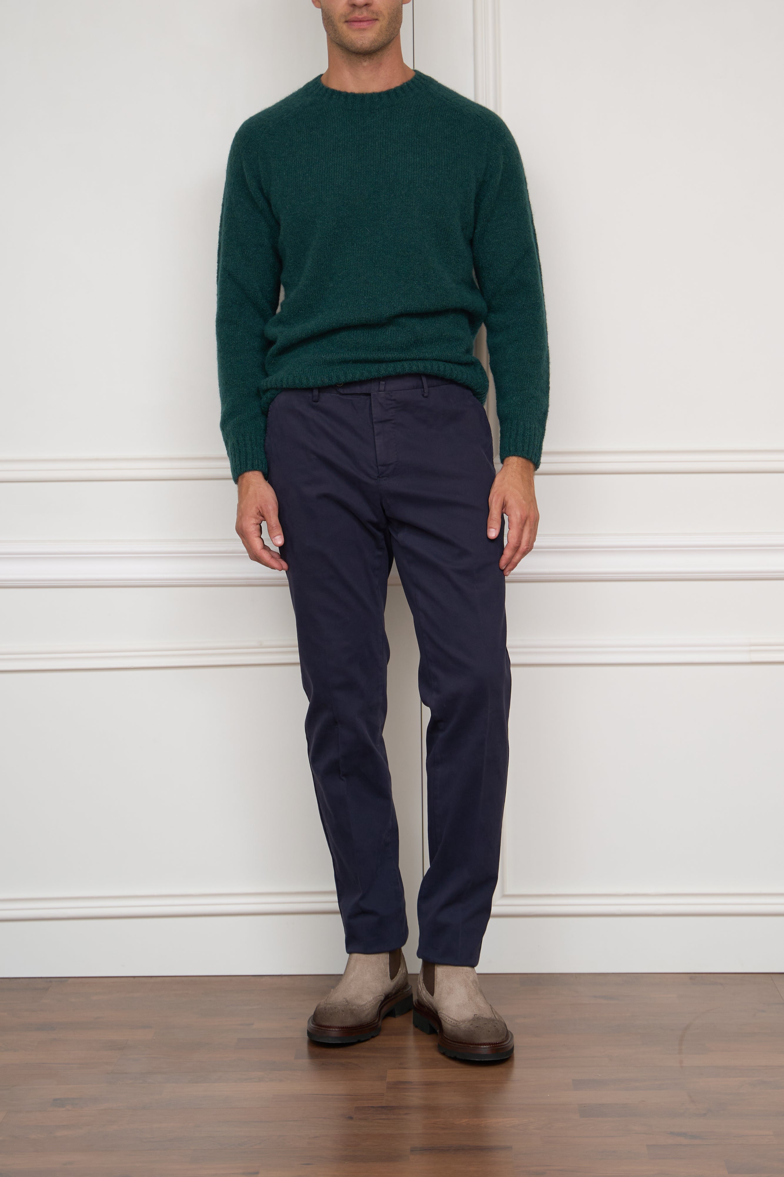 Chino in navy