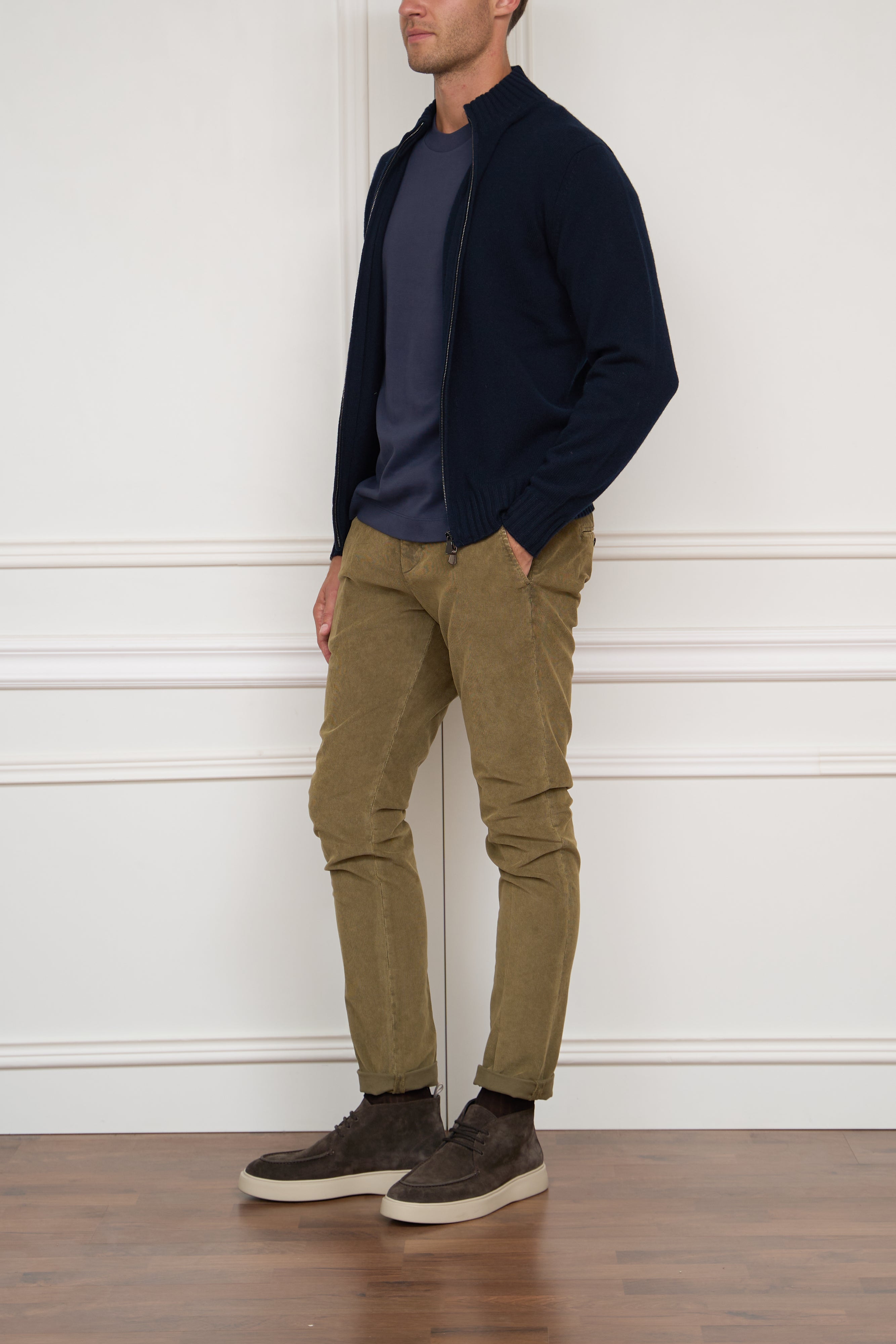 Sweater in grey