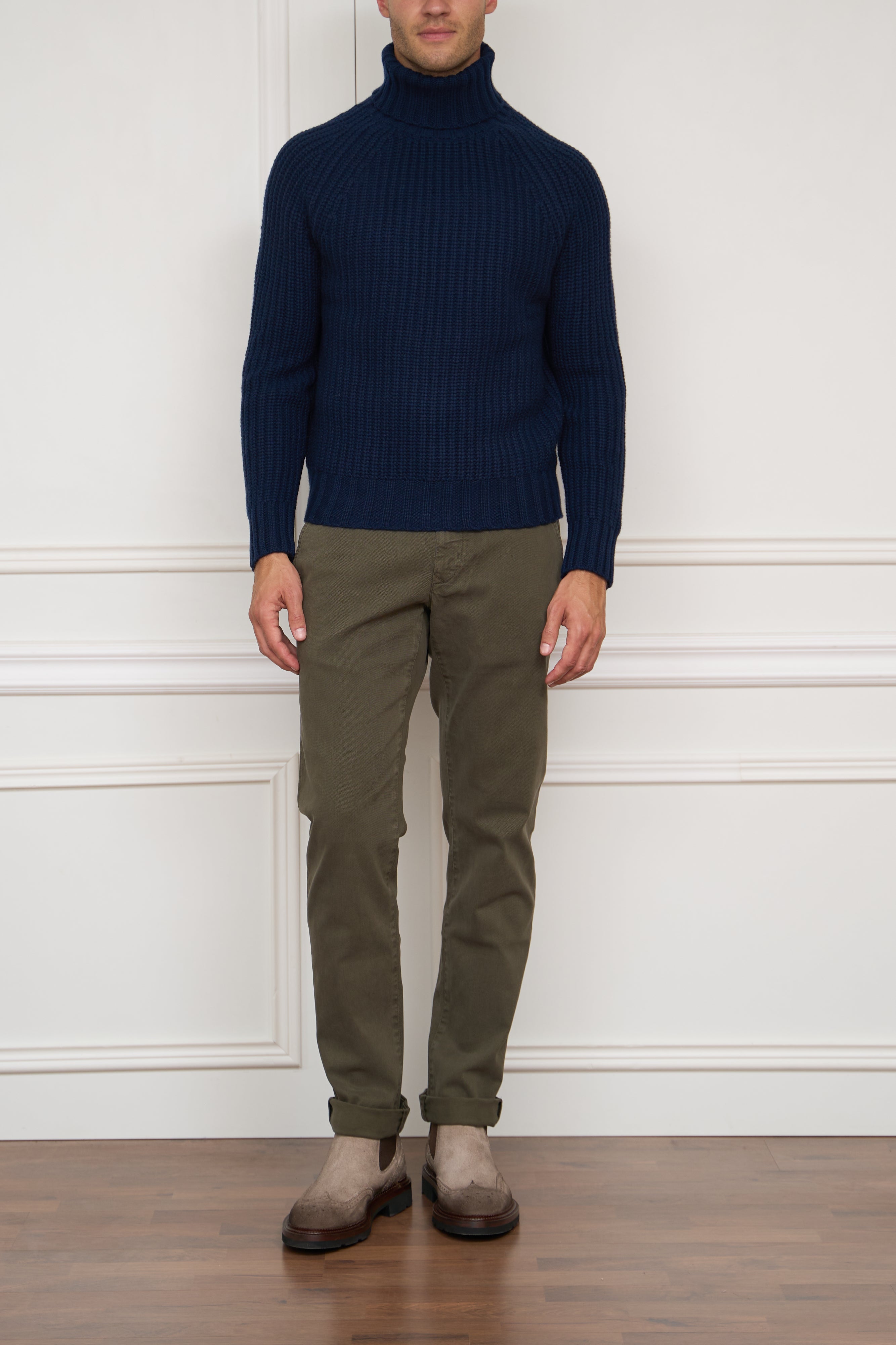 Cashmere sweater in white