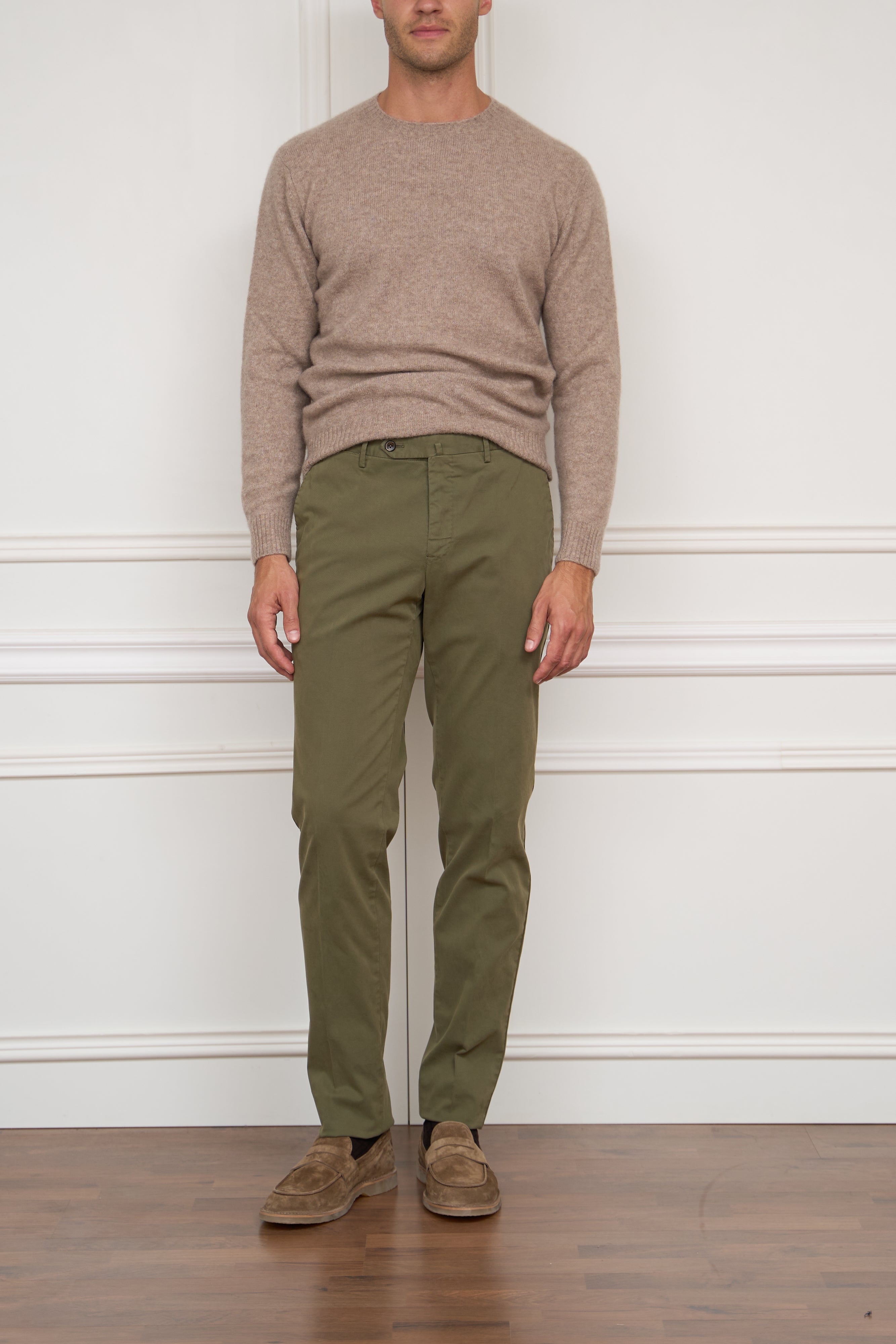 Chino in olive