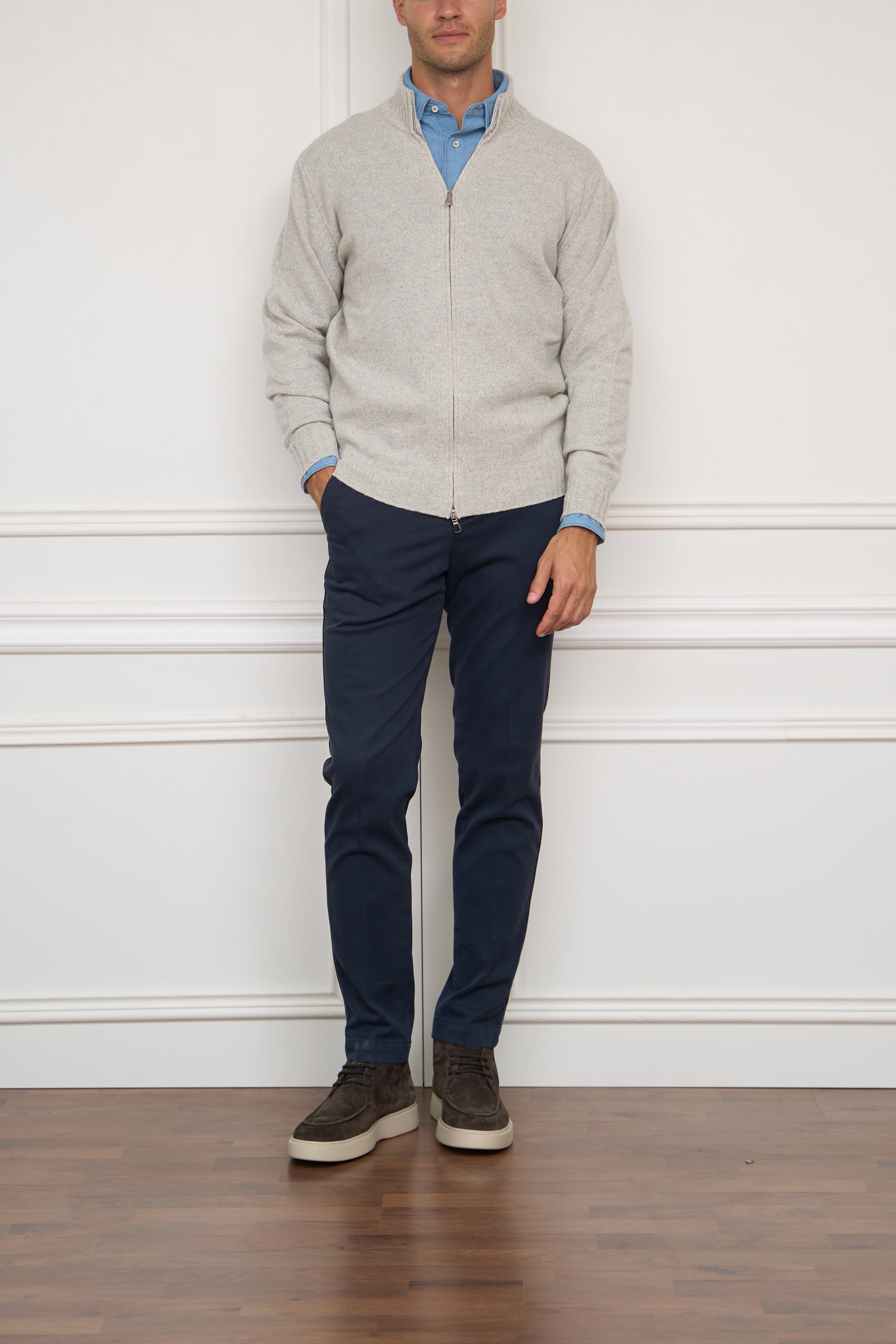 Sweater in grey