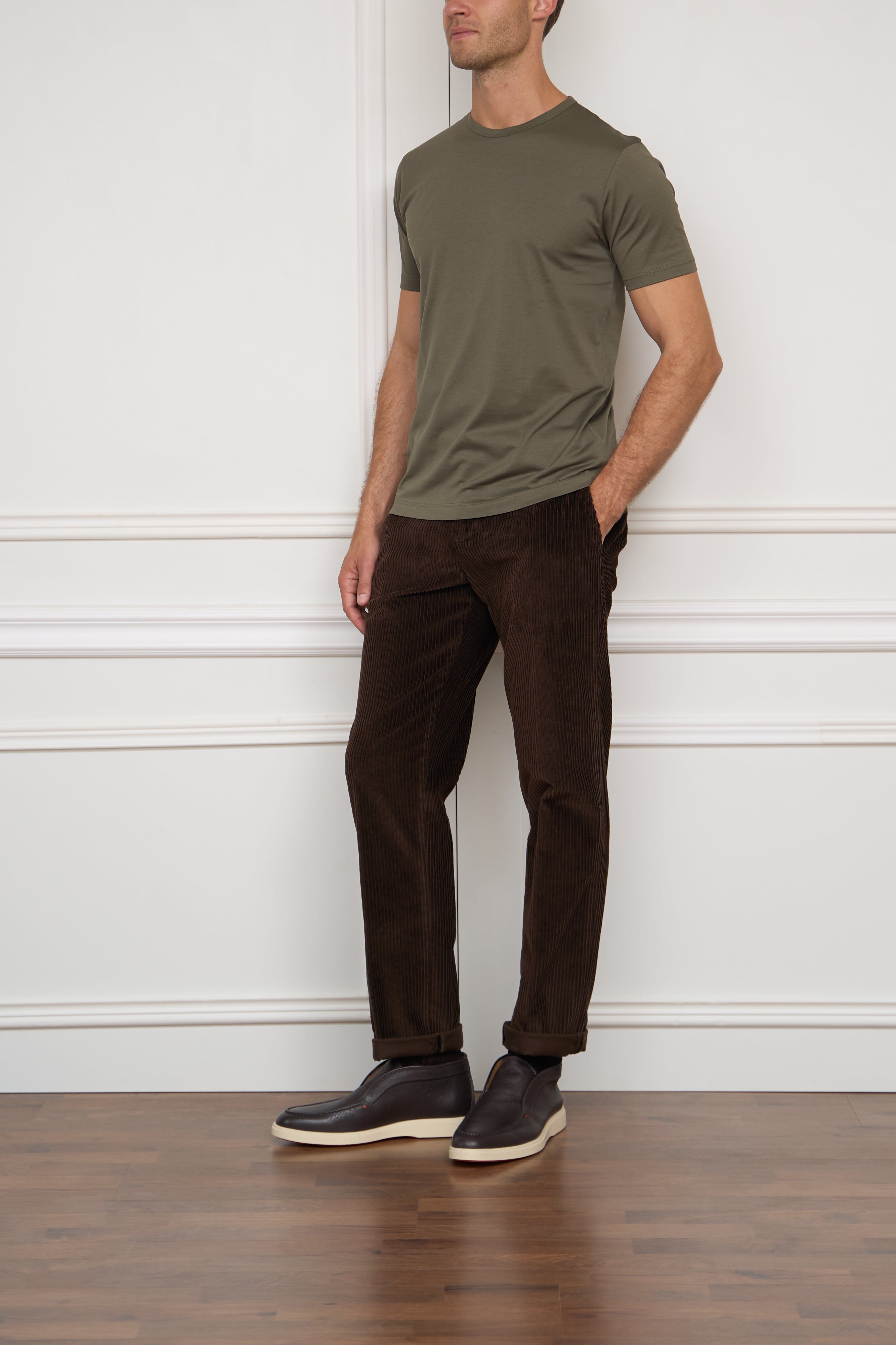 T-Shirt in oliv
