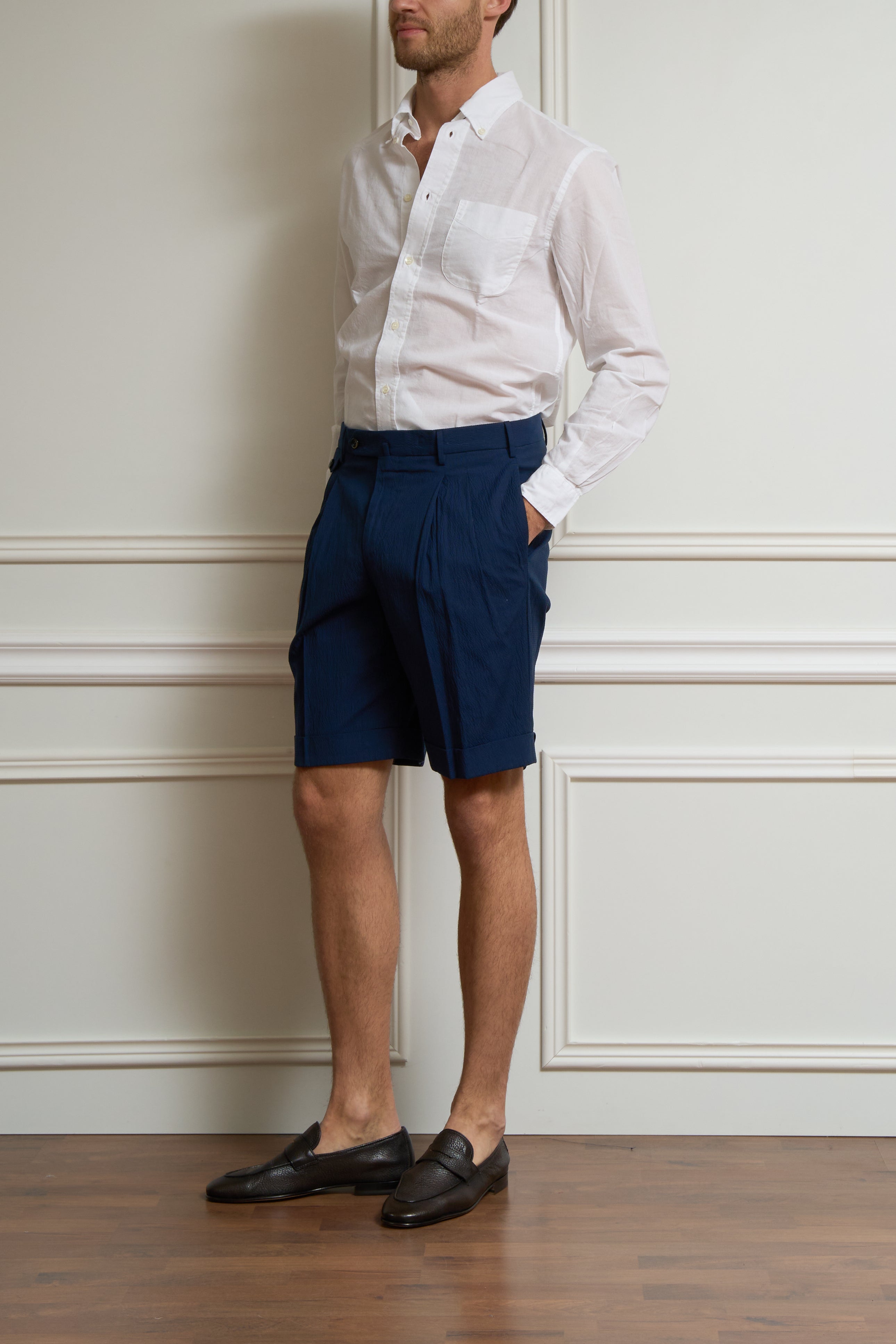 Patterned Bermuda shorts with floral print 