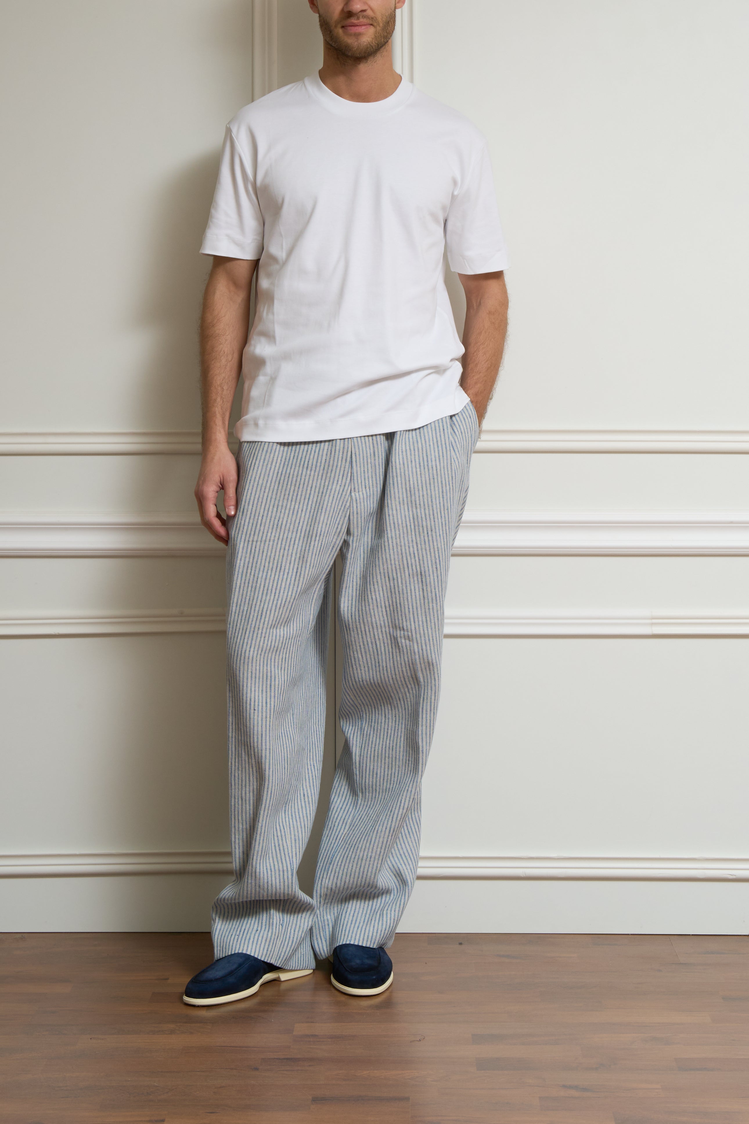 Lightweight wool trousers in anthracite 