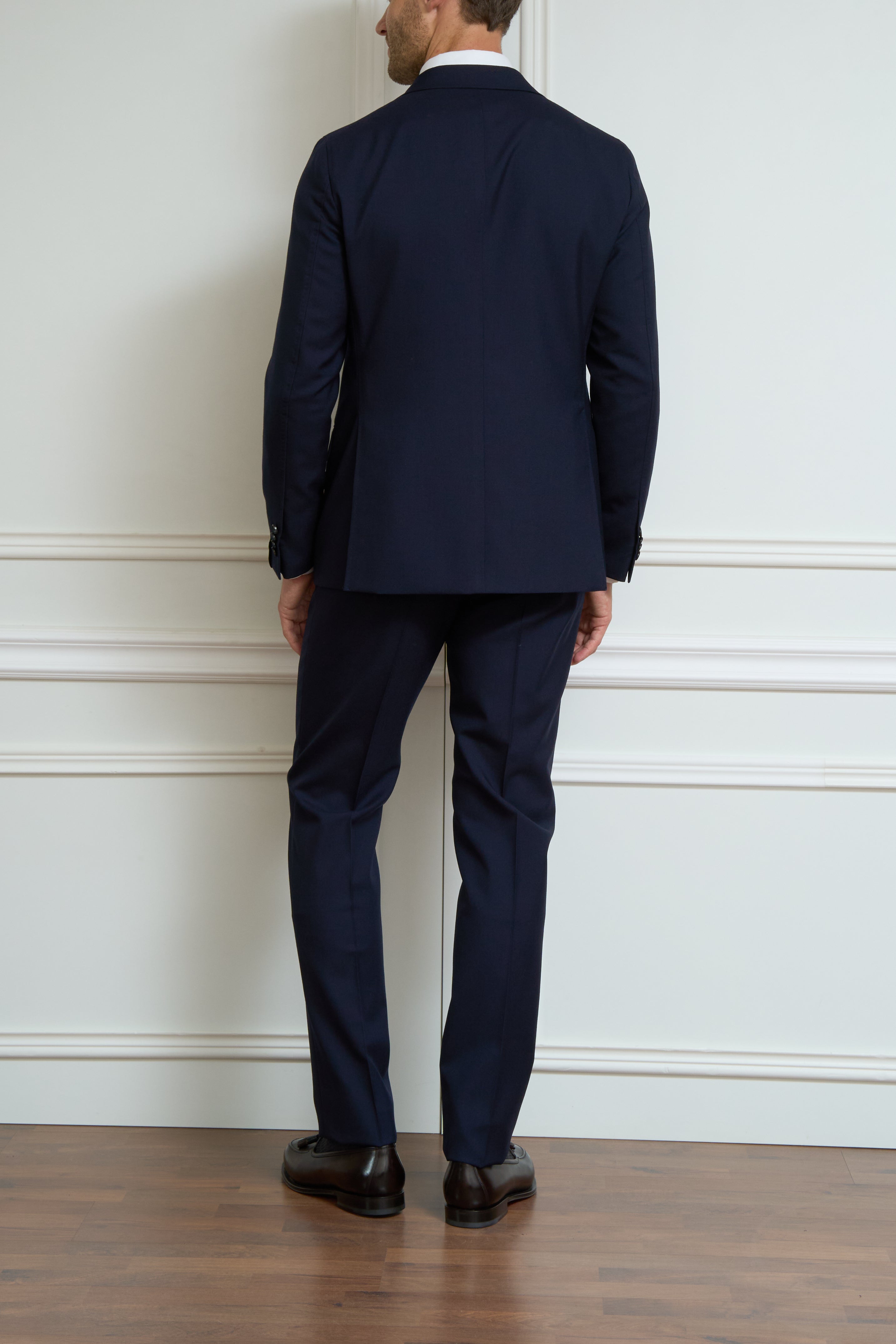 Suit in navy