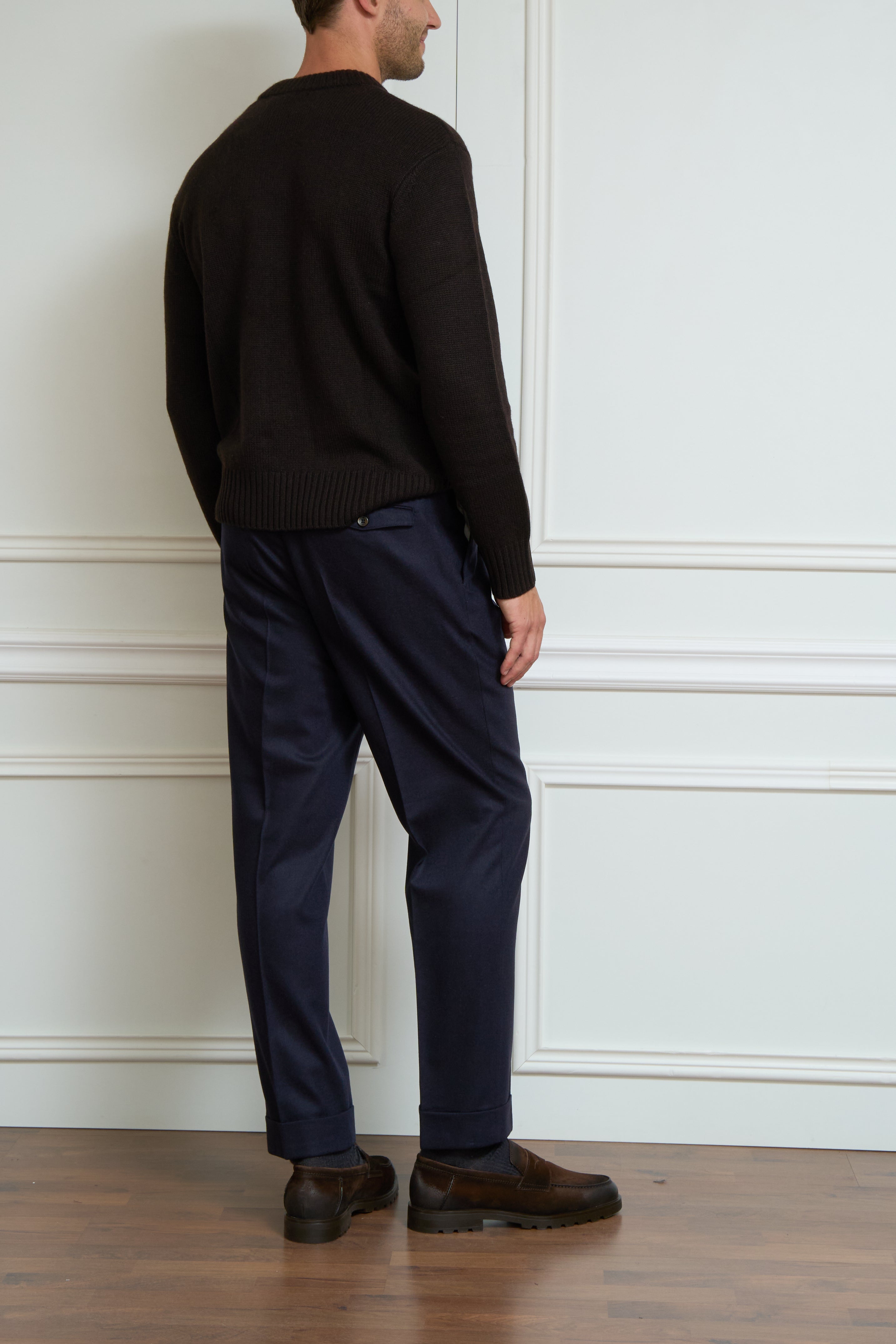 Brown pullover