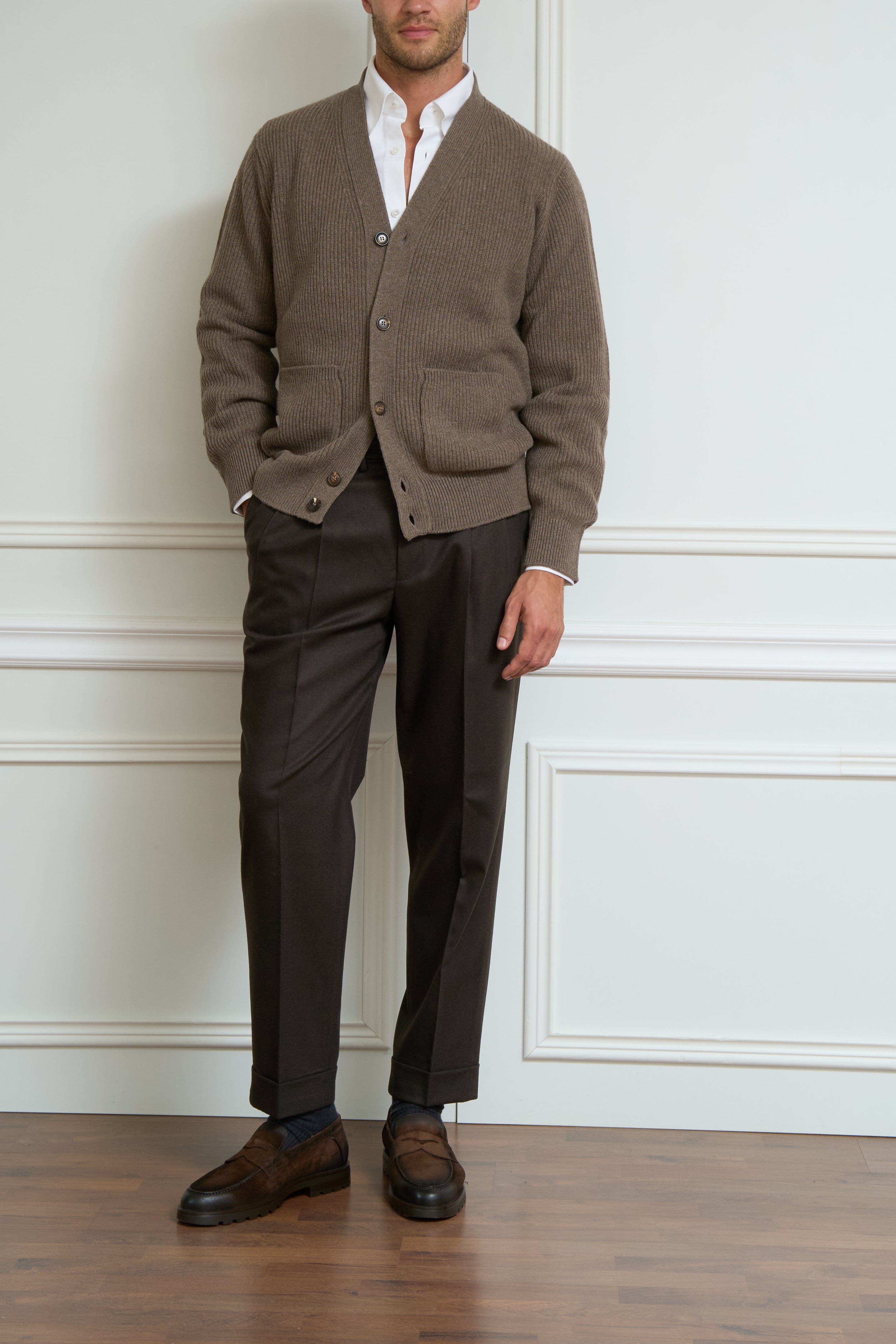 Cardigan in brown