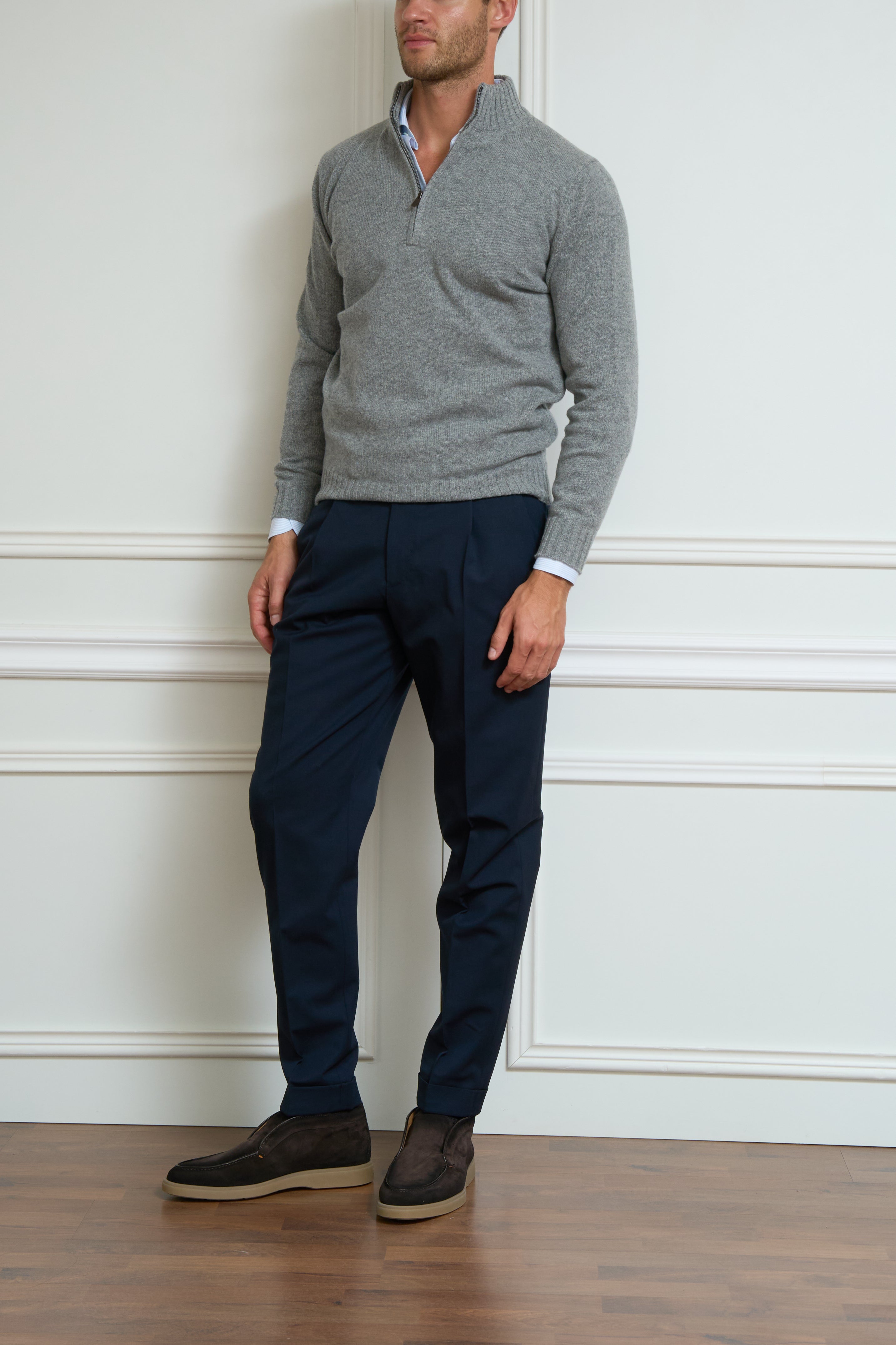 Sweater in grey