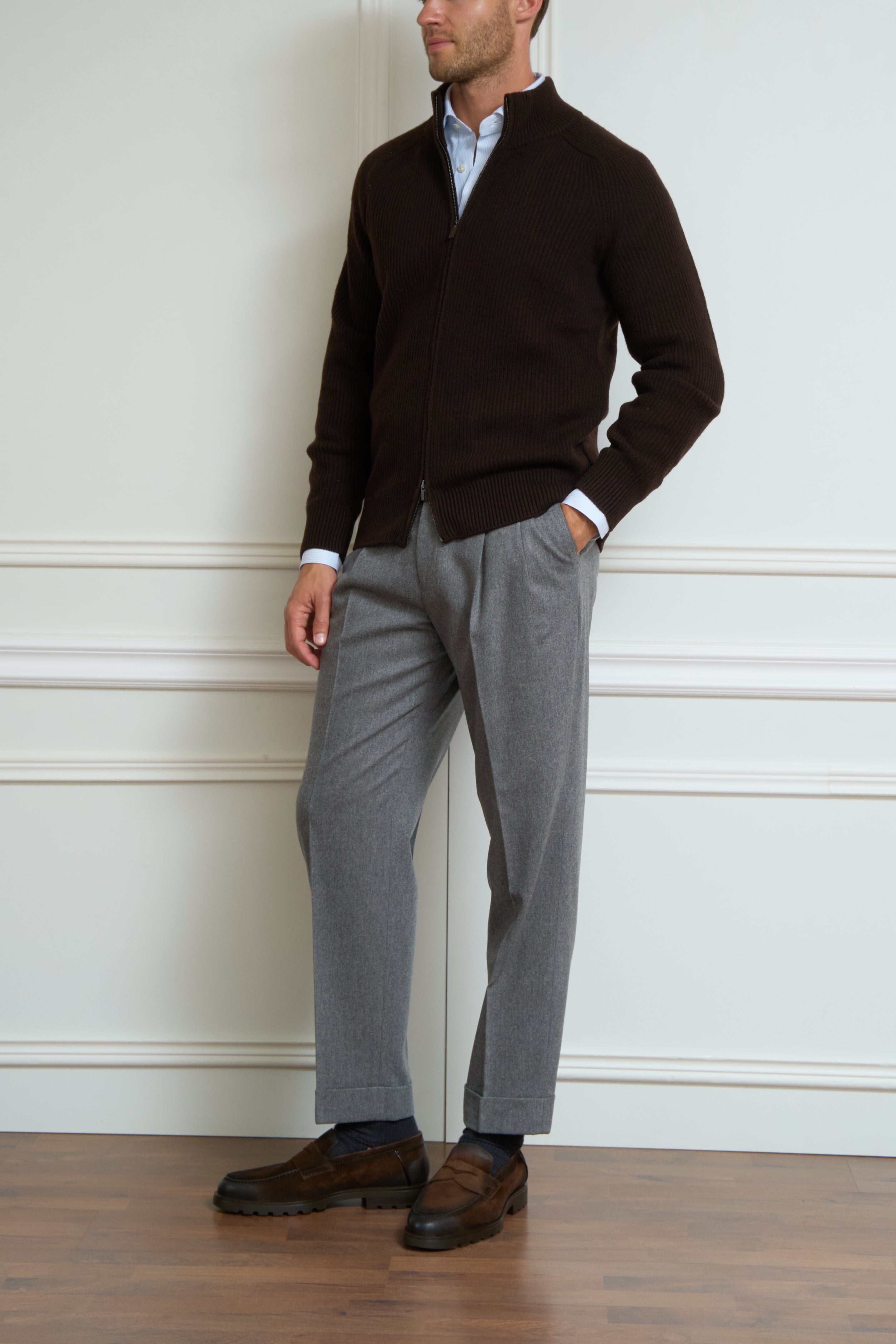 Cardigan in dark brown
