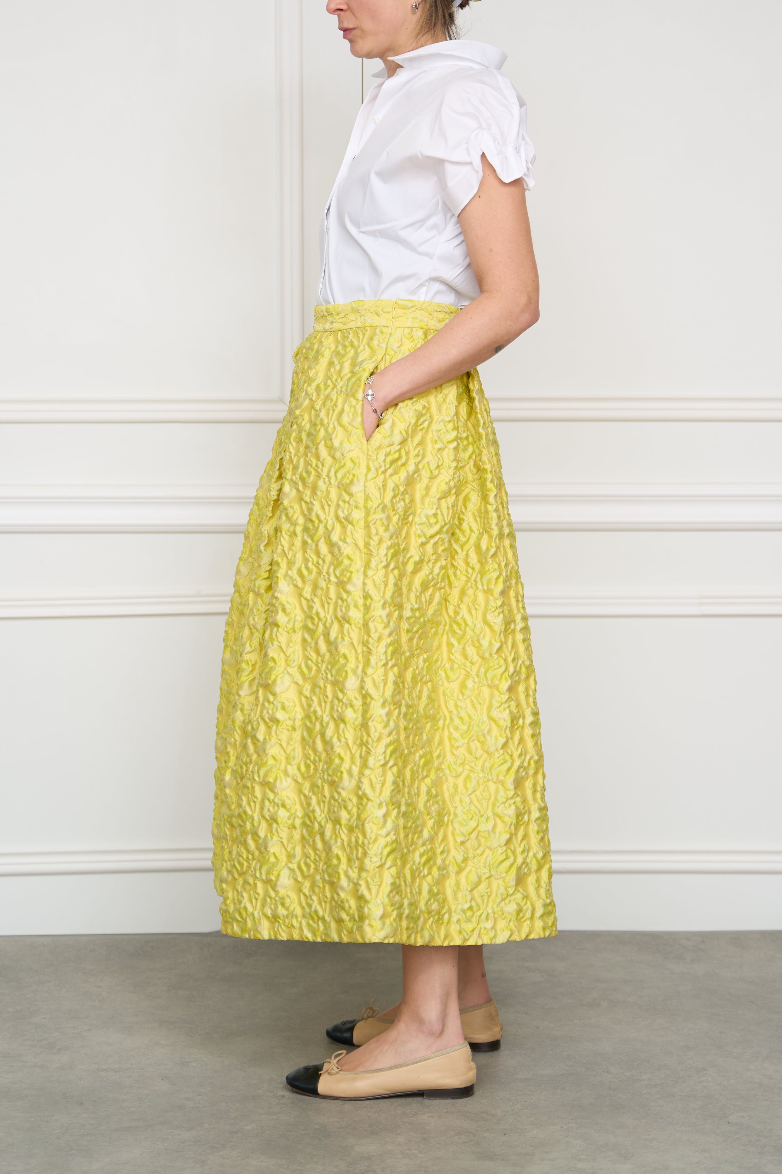 Patterned midi skirt in blue/white