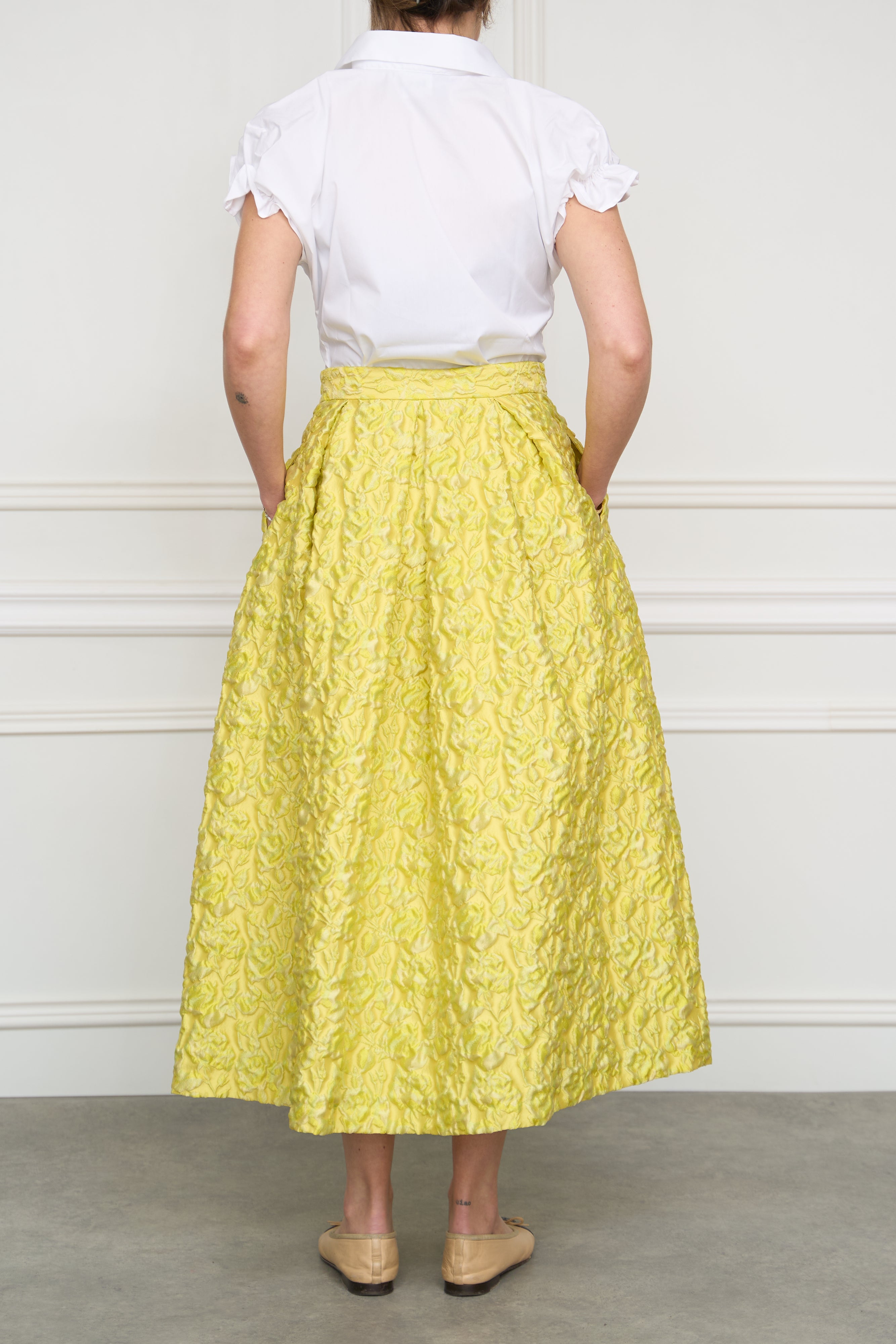 Patterned midi skirt in blue/white