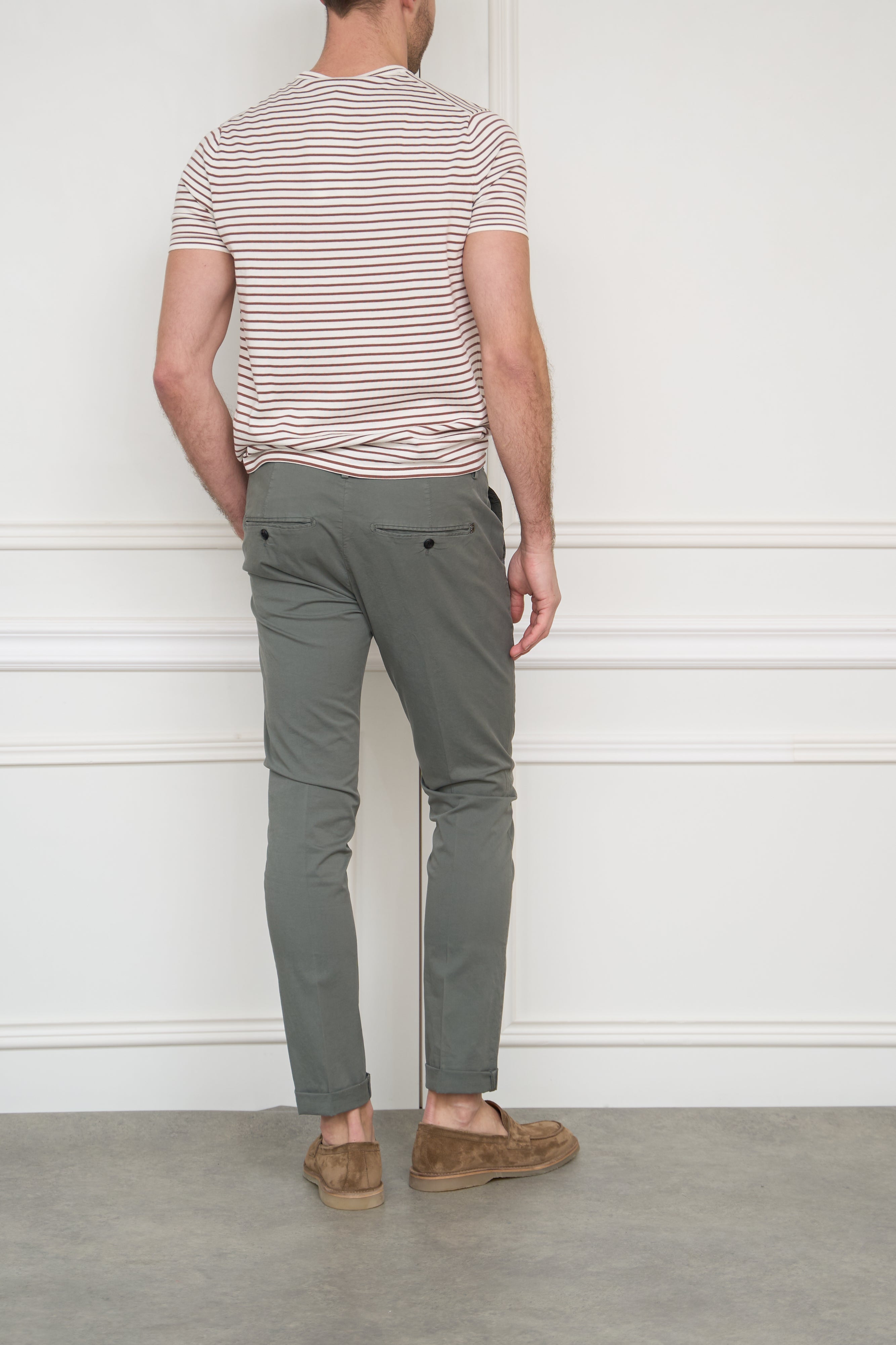 Chino in grau
