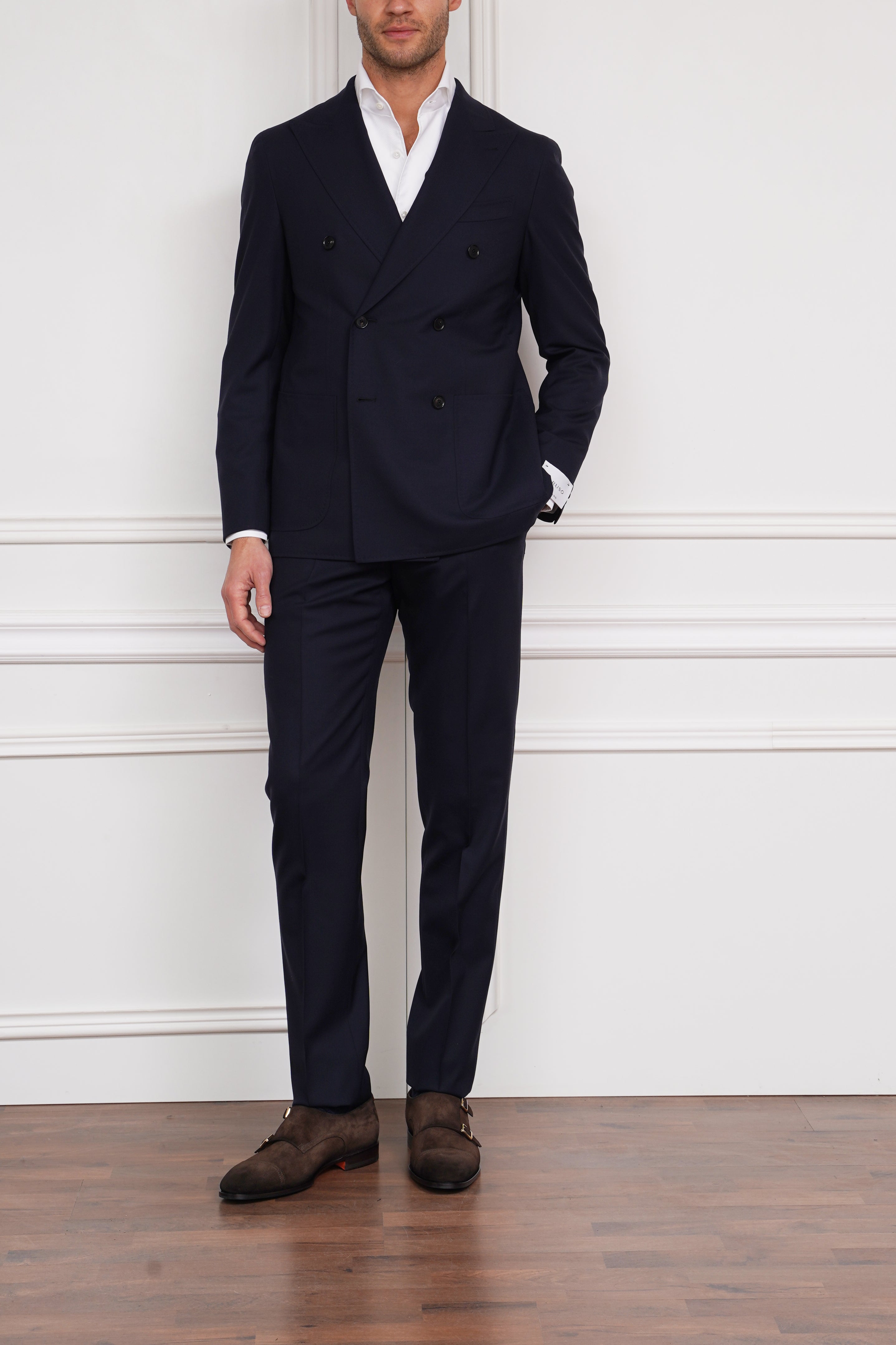 Zweireihiger Anzug in marine
