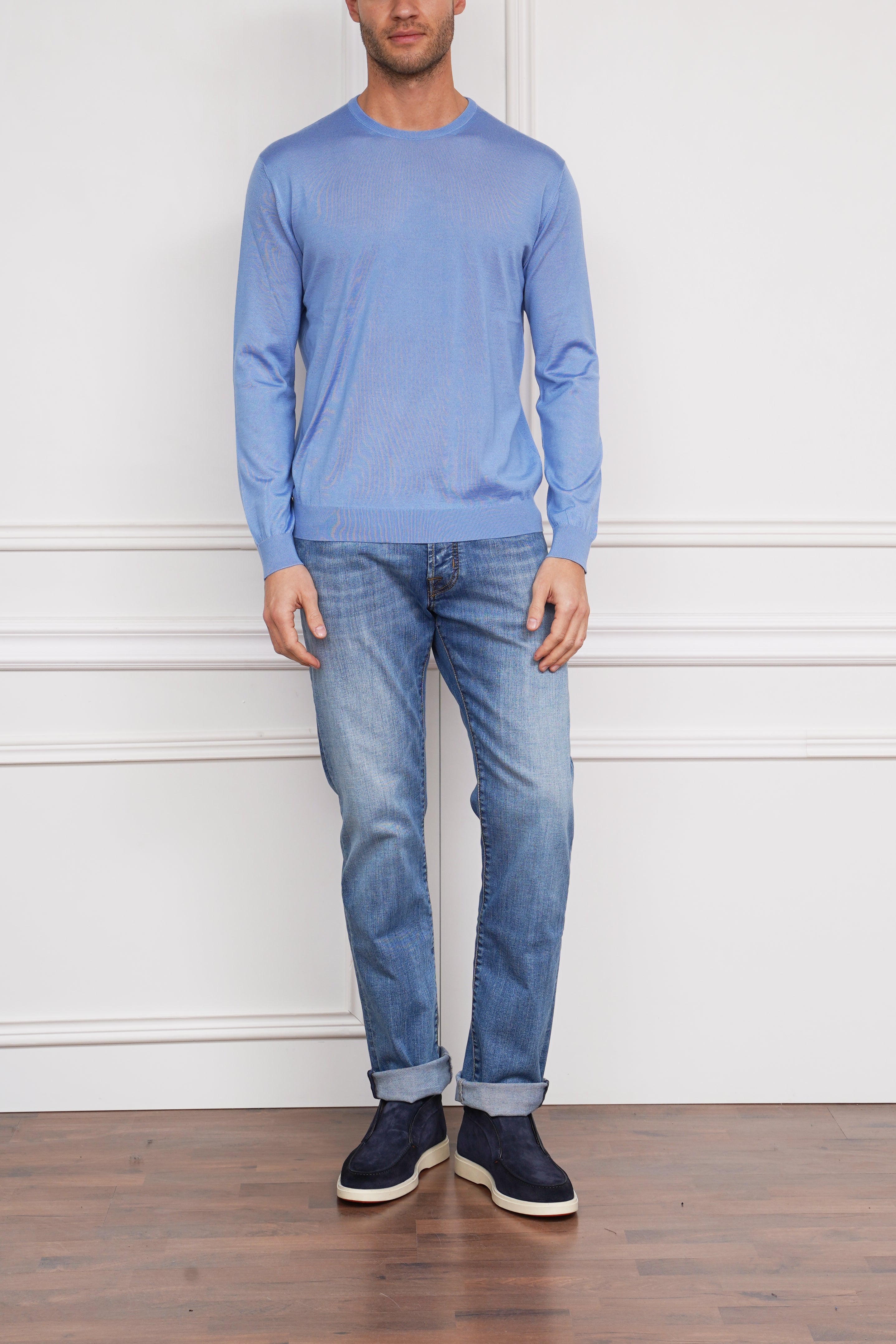 Pullover in hellblau