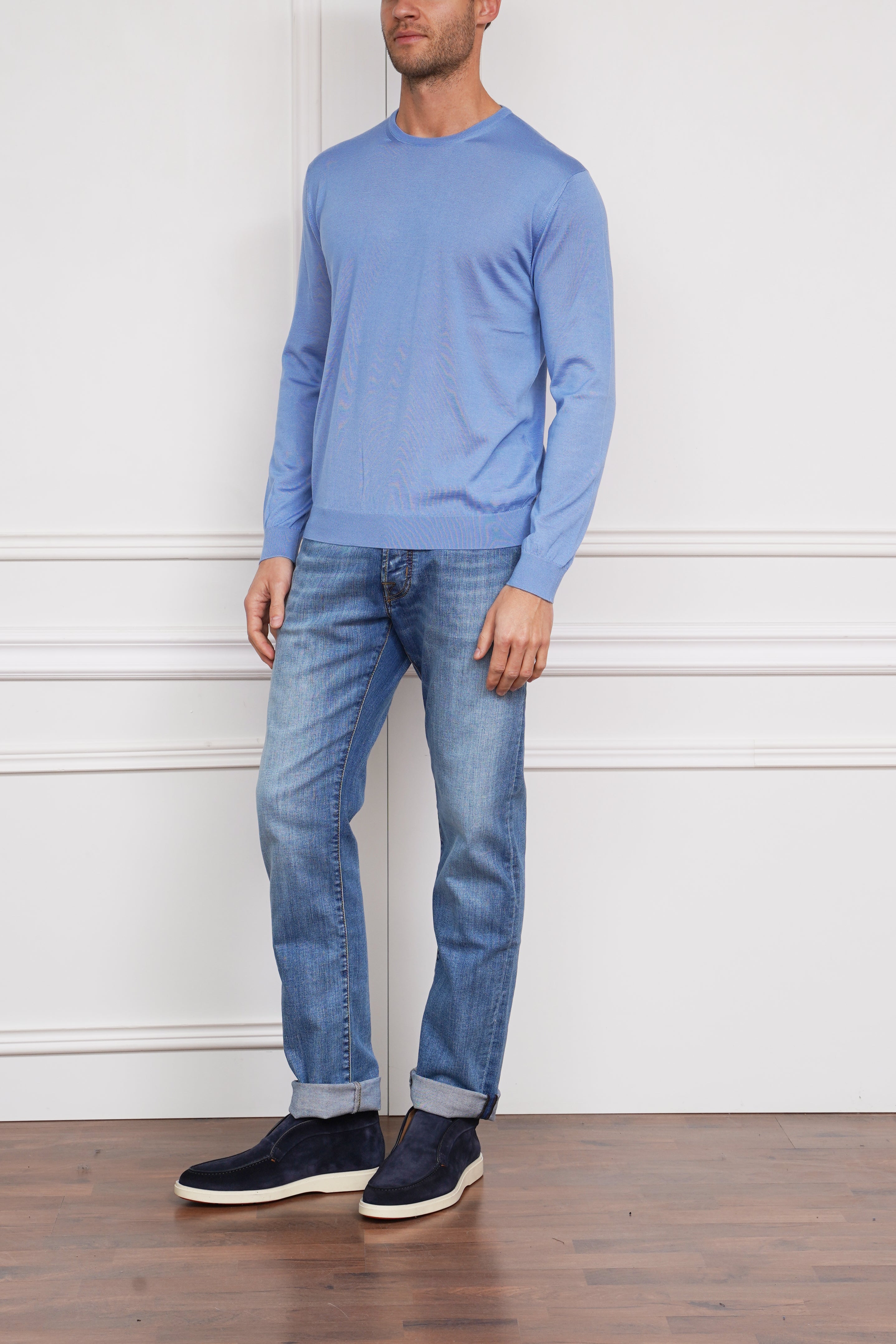 Pullover in hellblau