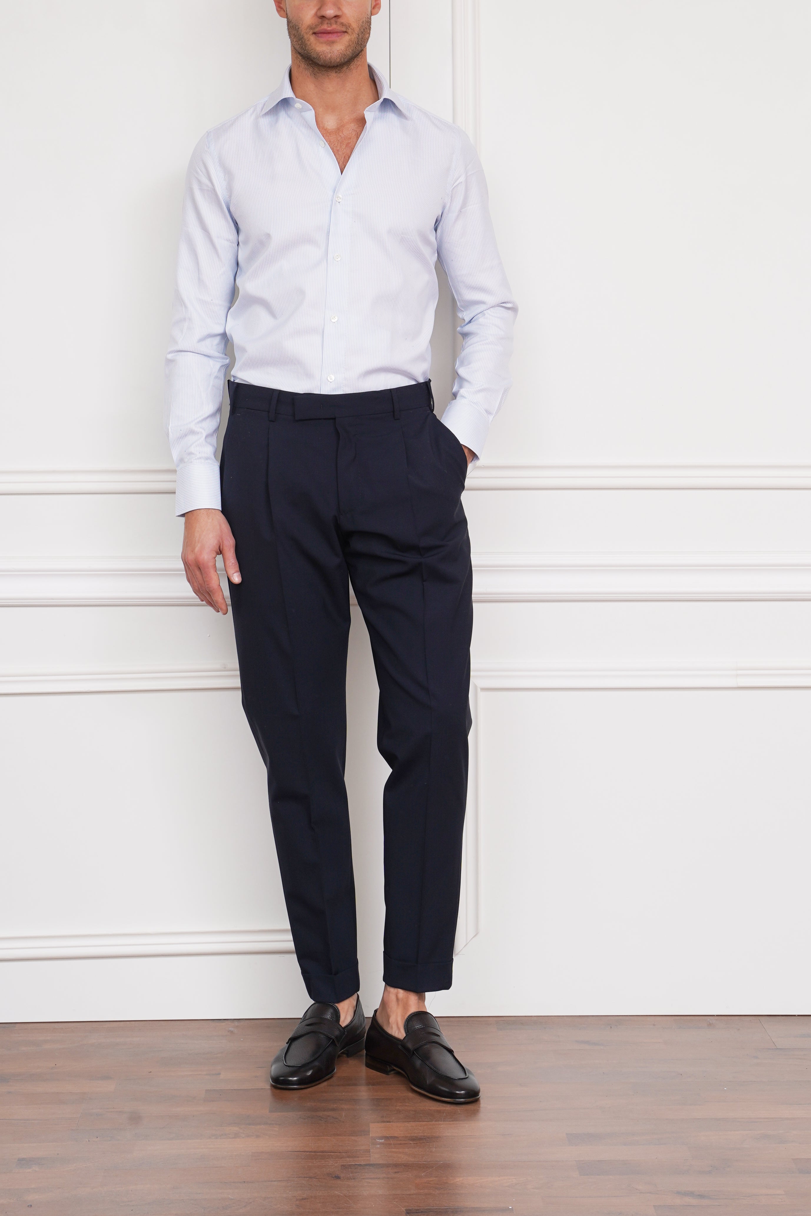 Bundfaltenhose in marine