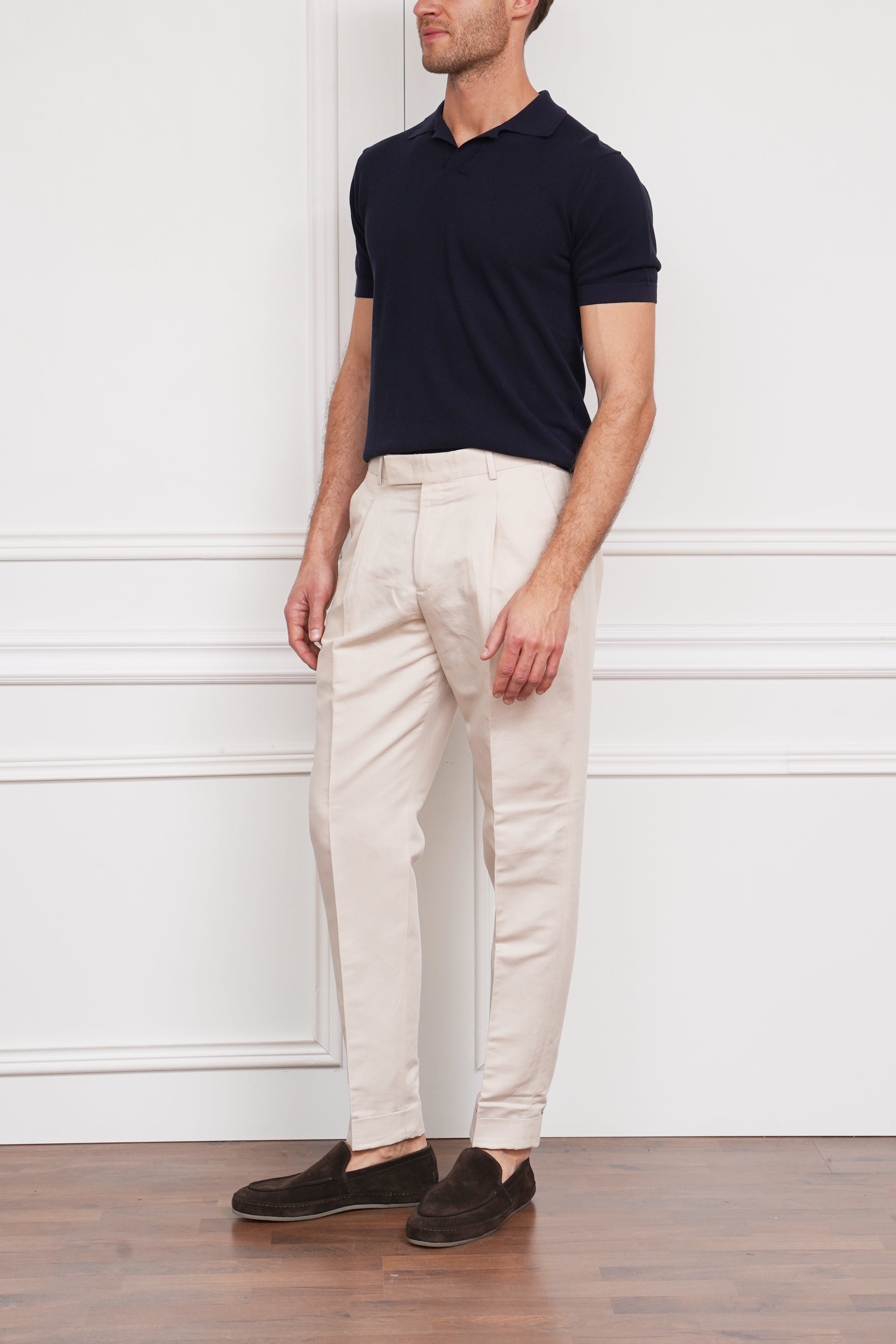 Bundfaltenhose in creme