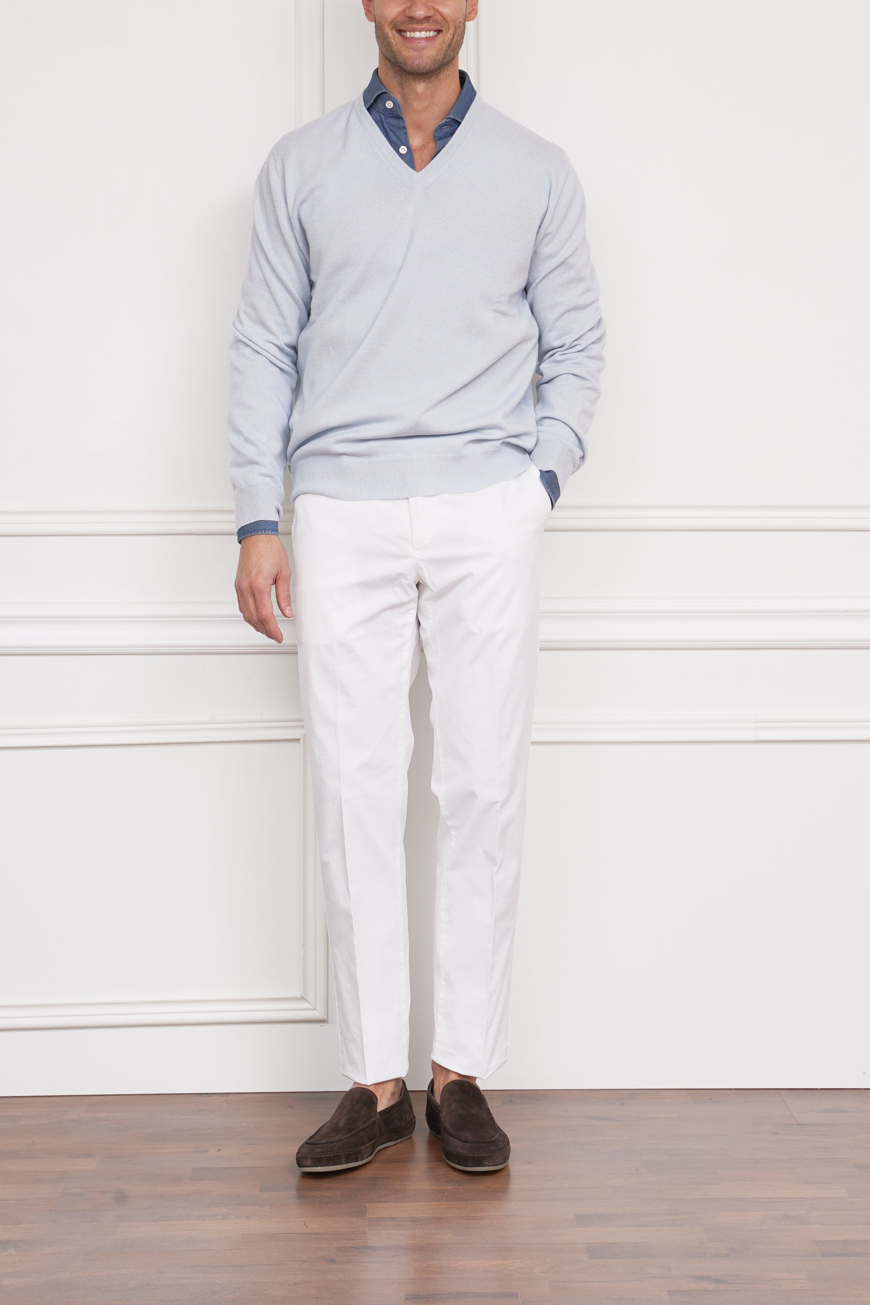 Pullover mit V-Ausschnitt in pastellblau