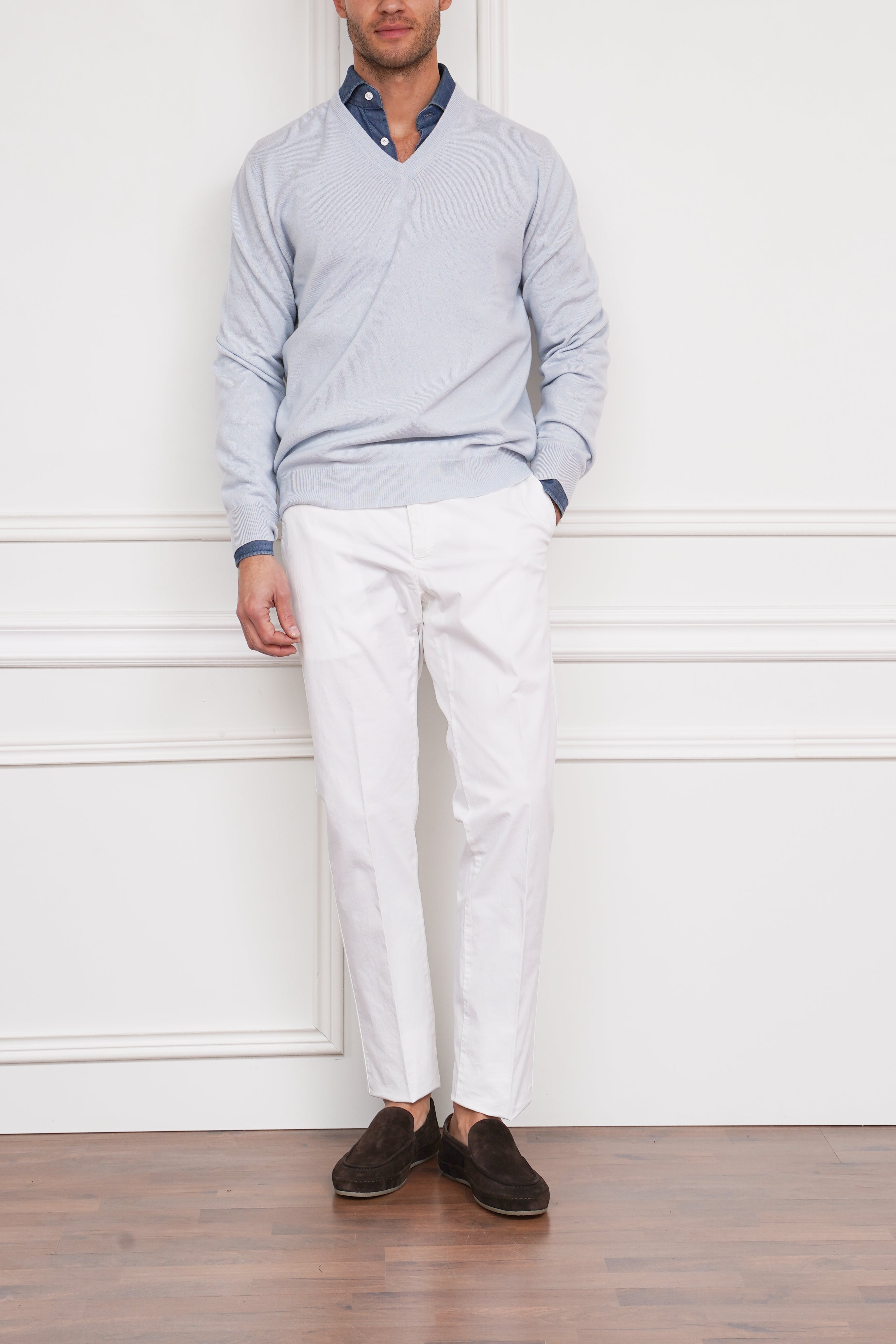 Pullover mit V-Ausschnitt in pastellblau