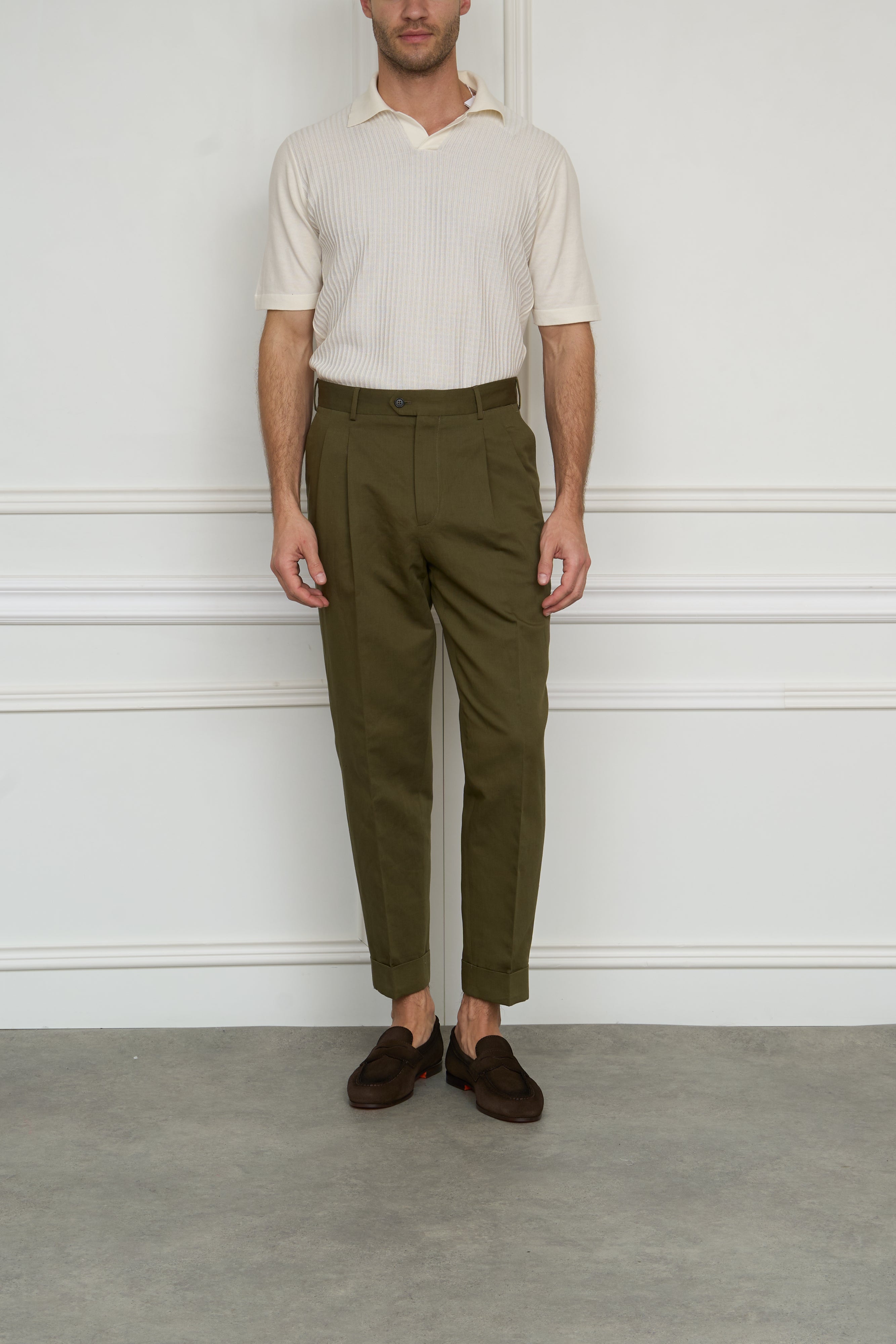 Chino in olive
